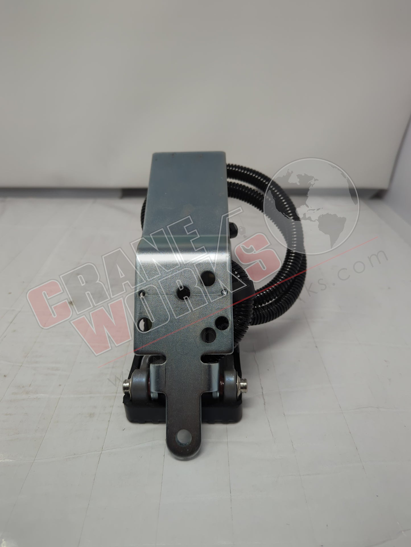 714 0935 | New Pedal