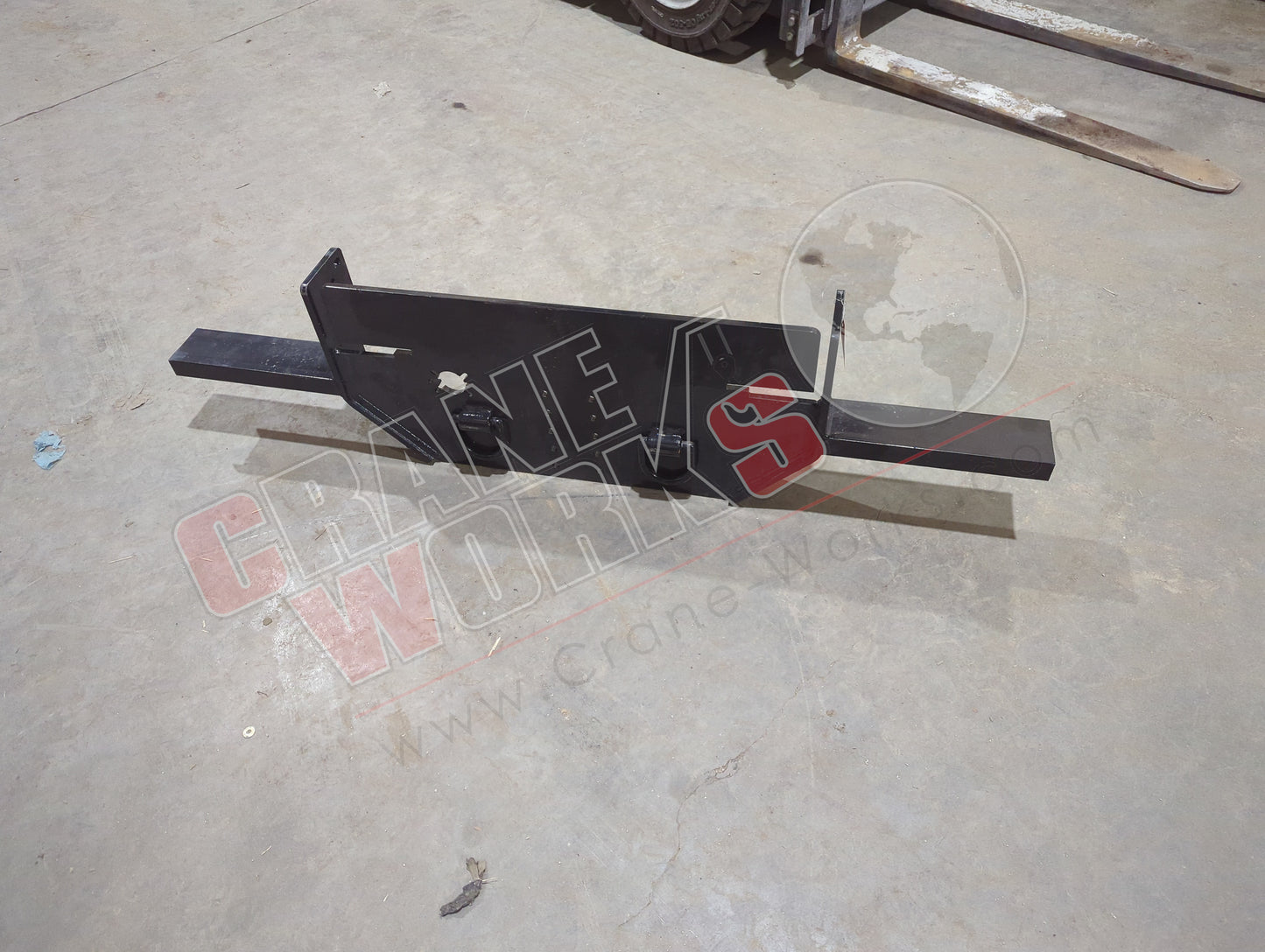 1809030B | New Hitch Plate