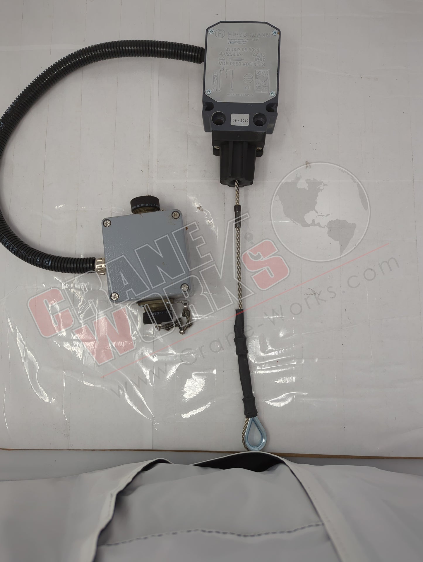 4800574.510 | New Switch; A2B & W/Jxn Box