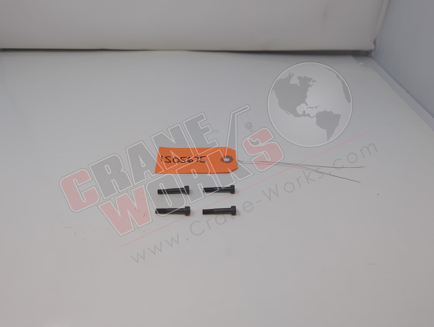 1S05675 | New Screw For Chains