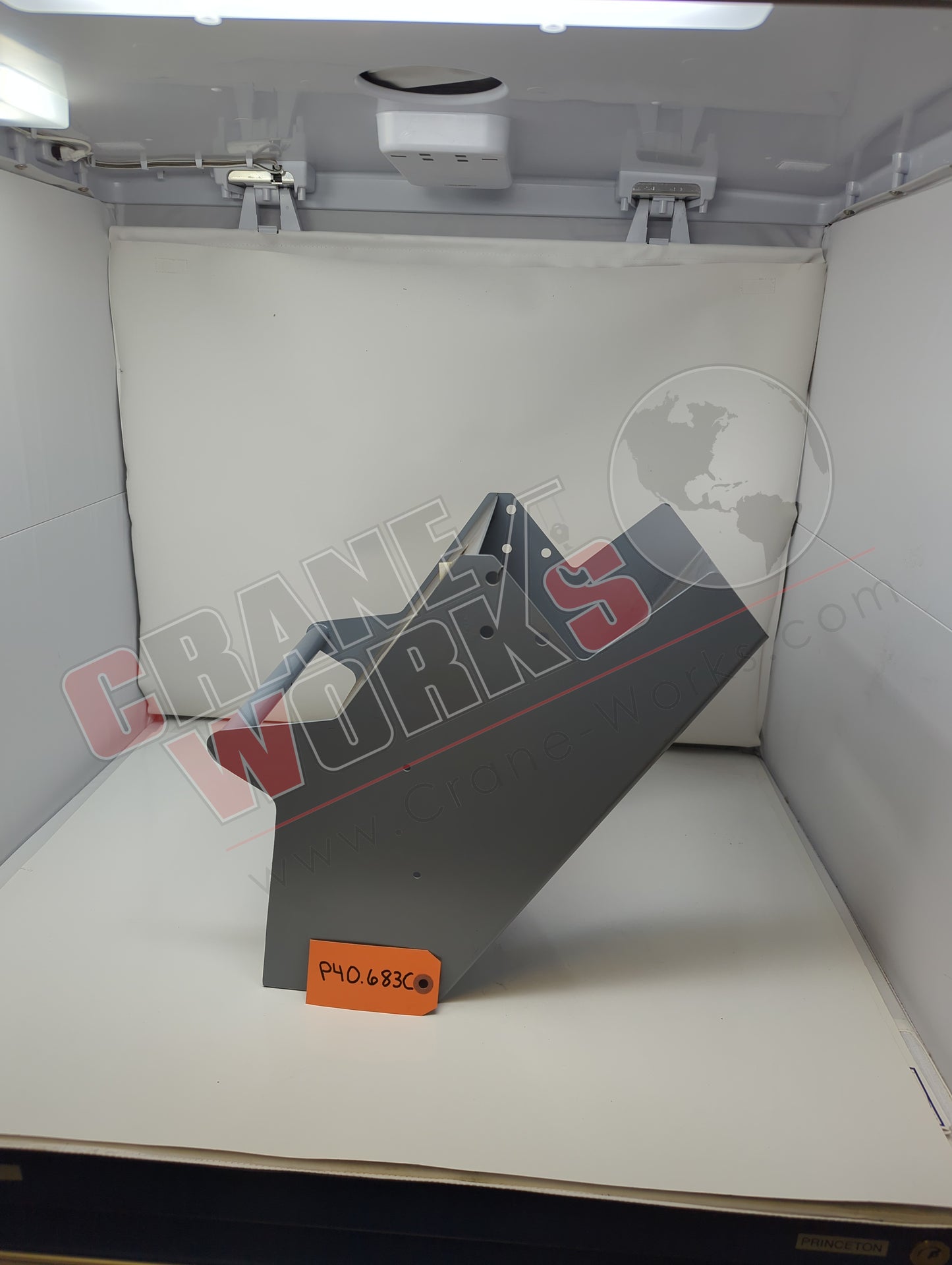 P40.683C | New Panel, Console Pb50