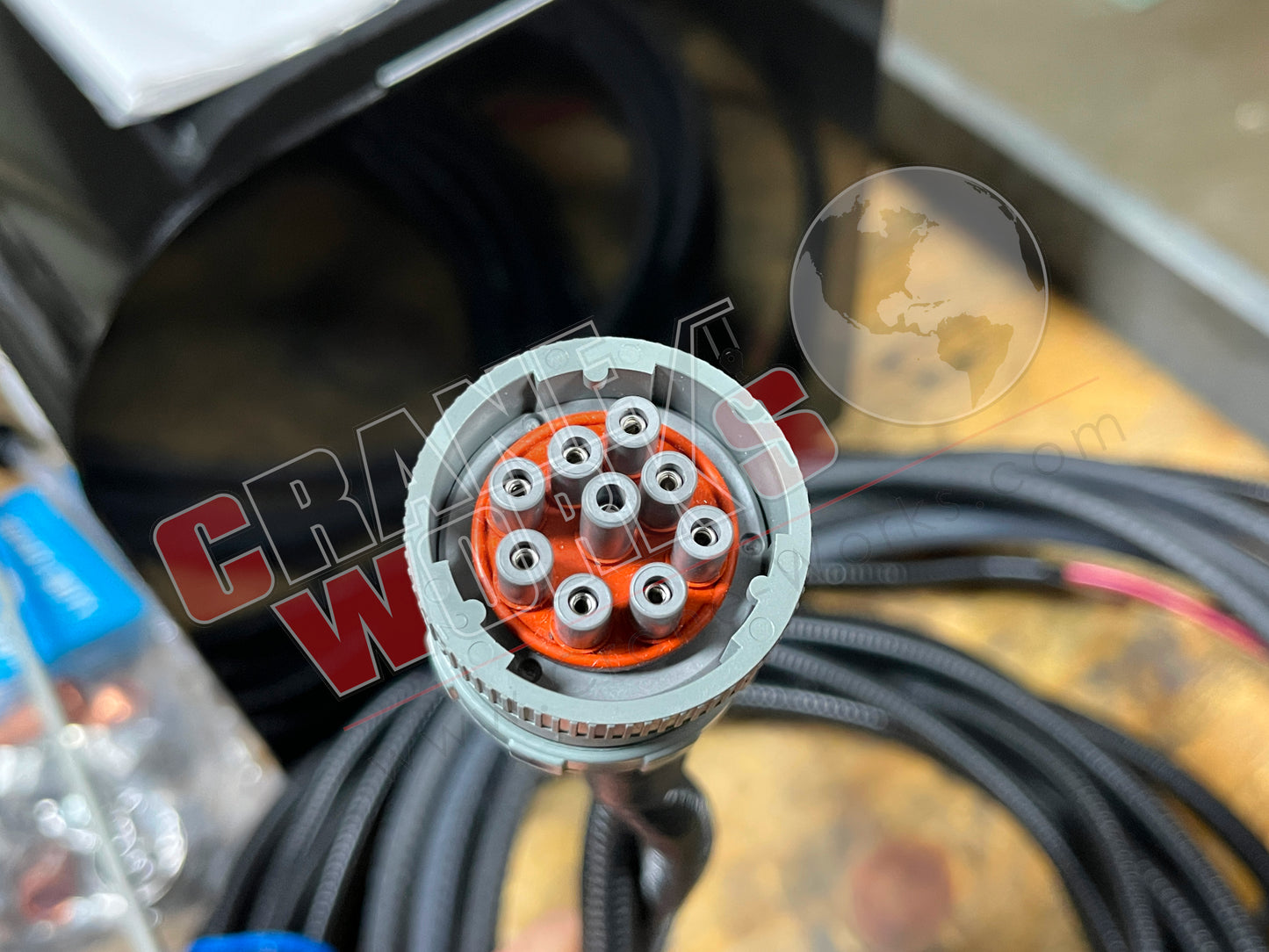 Picture of 5013833A, 24v Webasto heater unit's electrical connector.