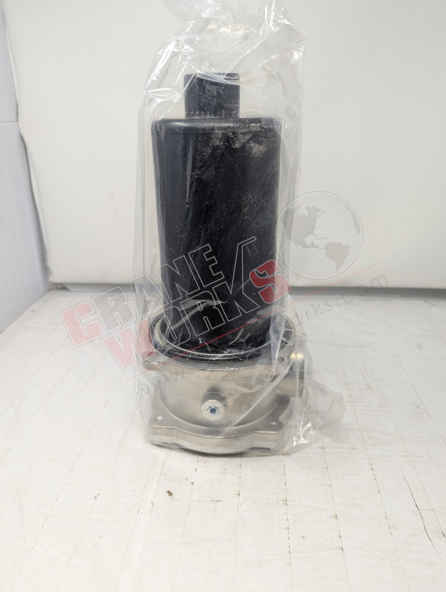 Picture of Hfa51025, a  New In Tank Filter 1-1/4 Npt 10 Mic 25 Bypass, angle 2.
