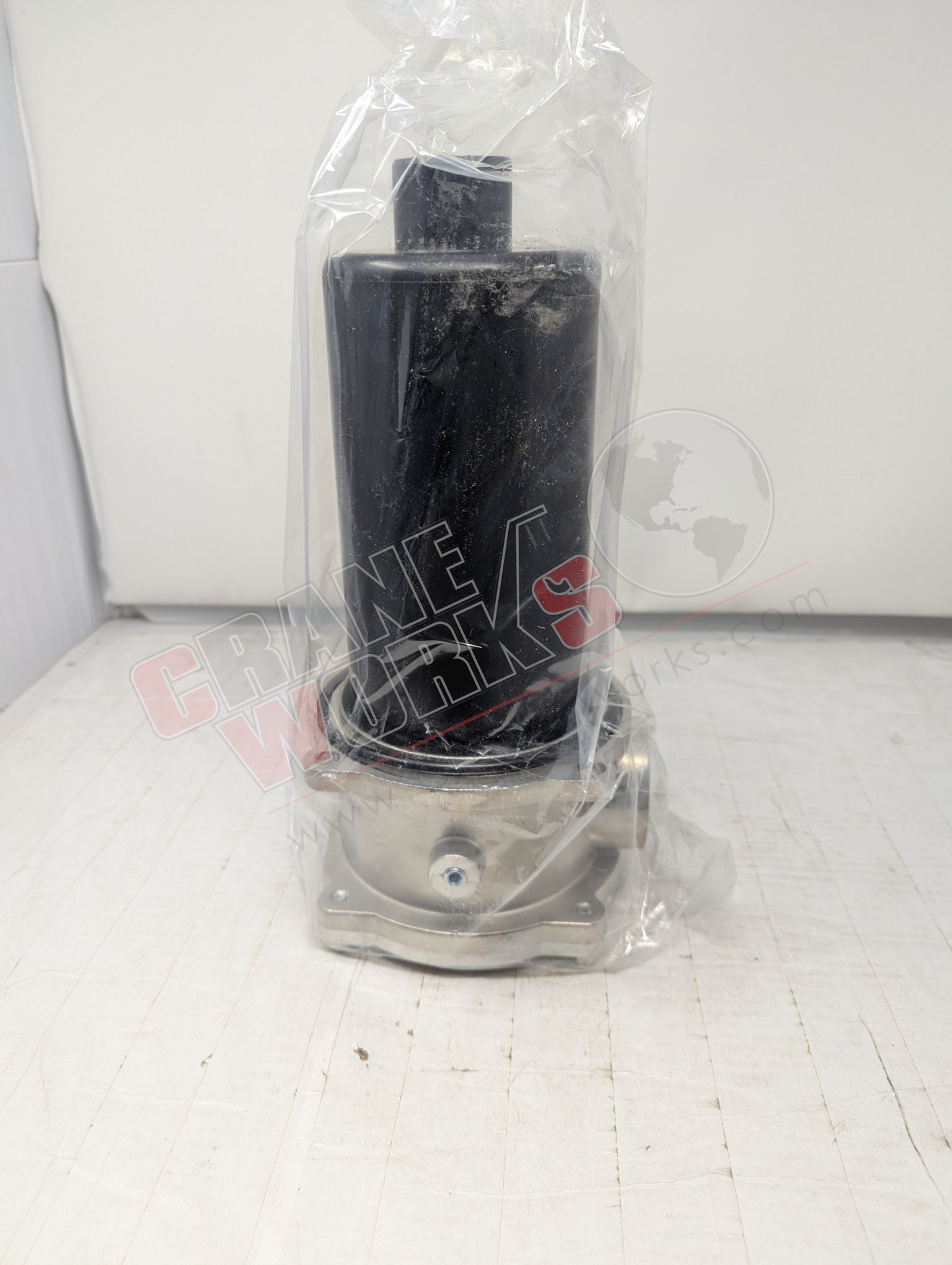 Picture of Hfa51025, a  New In Tank Filter 1-1/4 Npt 10 Mic 25 Bypass, angle 2.