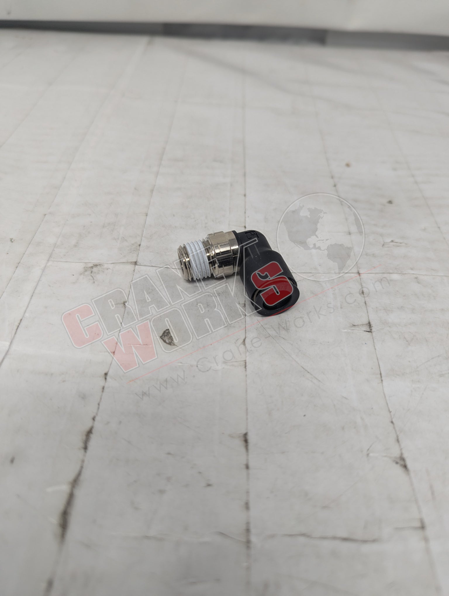 Picture of 48619126, a  New Fitting, Push-To-Connect,Elbow,3/8" Tube,1/4"Mnpt, angle 3.