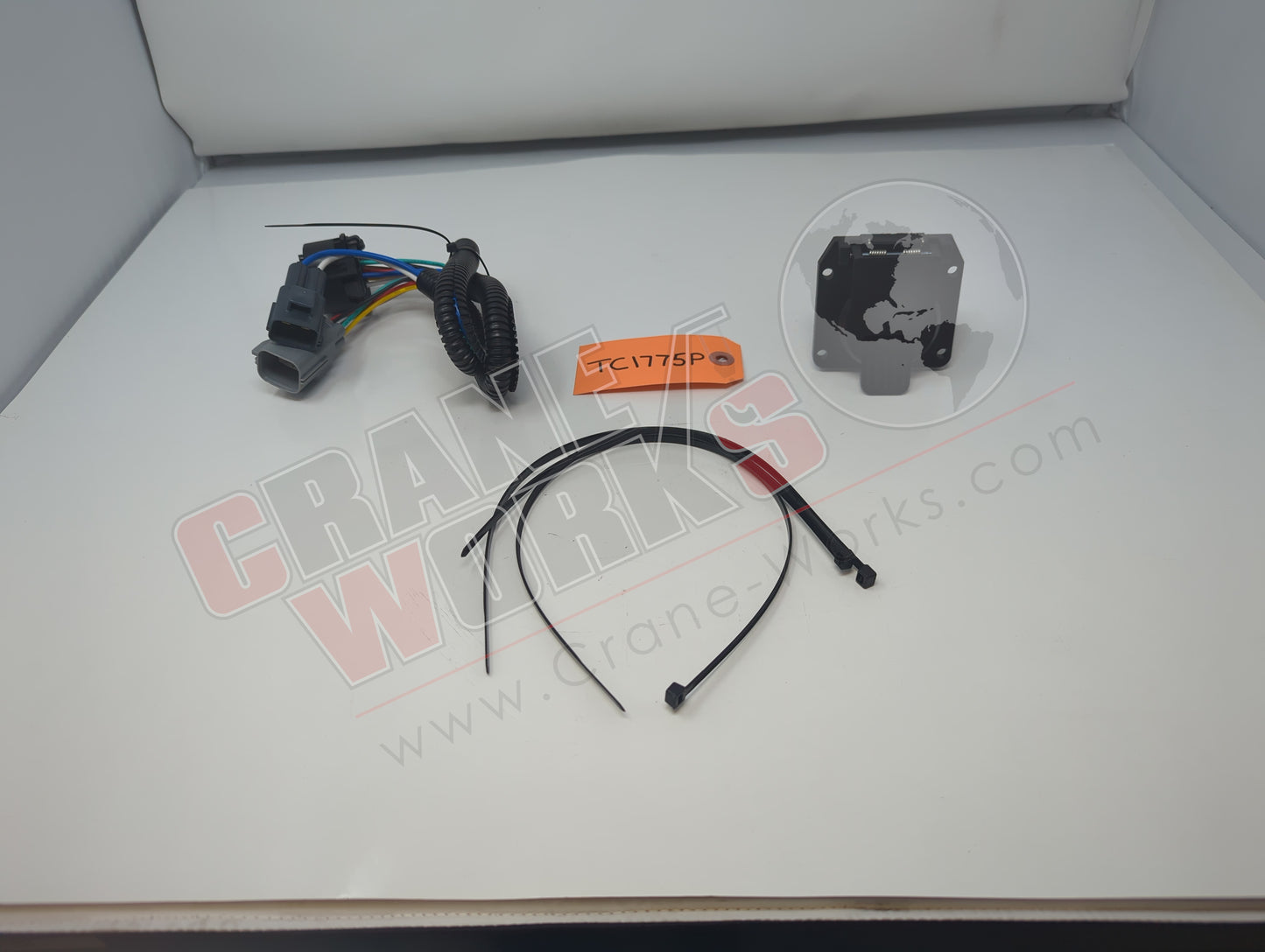 TC1775P | New 7-Way Rv Blade Output Trailer Connector