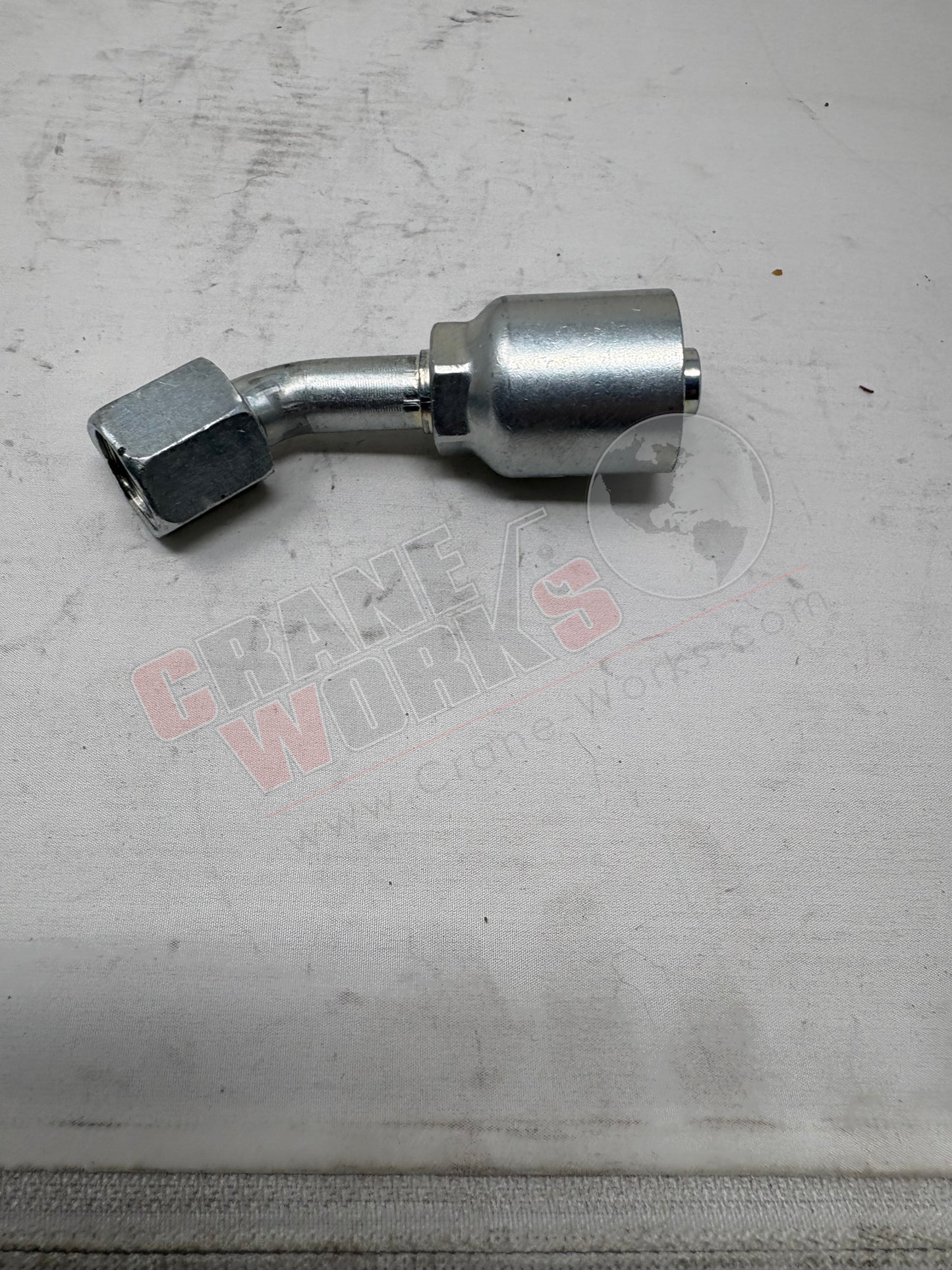 Picture of 13743-08-08, a  New -8X-8 Fem Jic Swv 45El, angle 2.