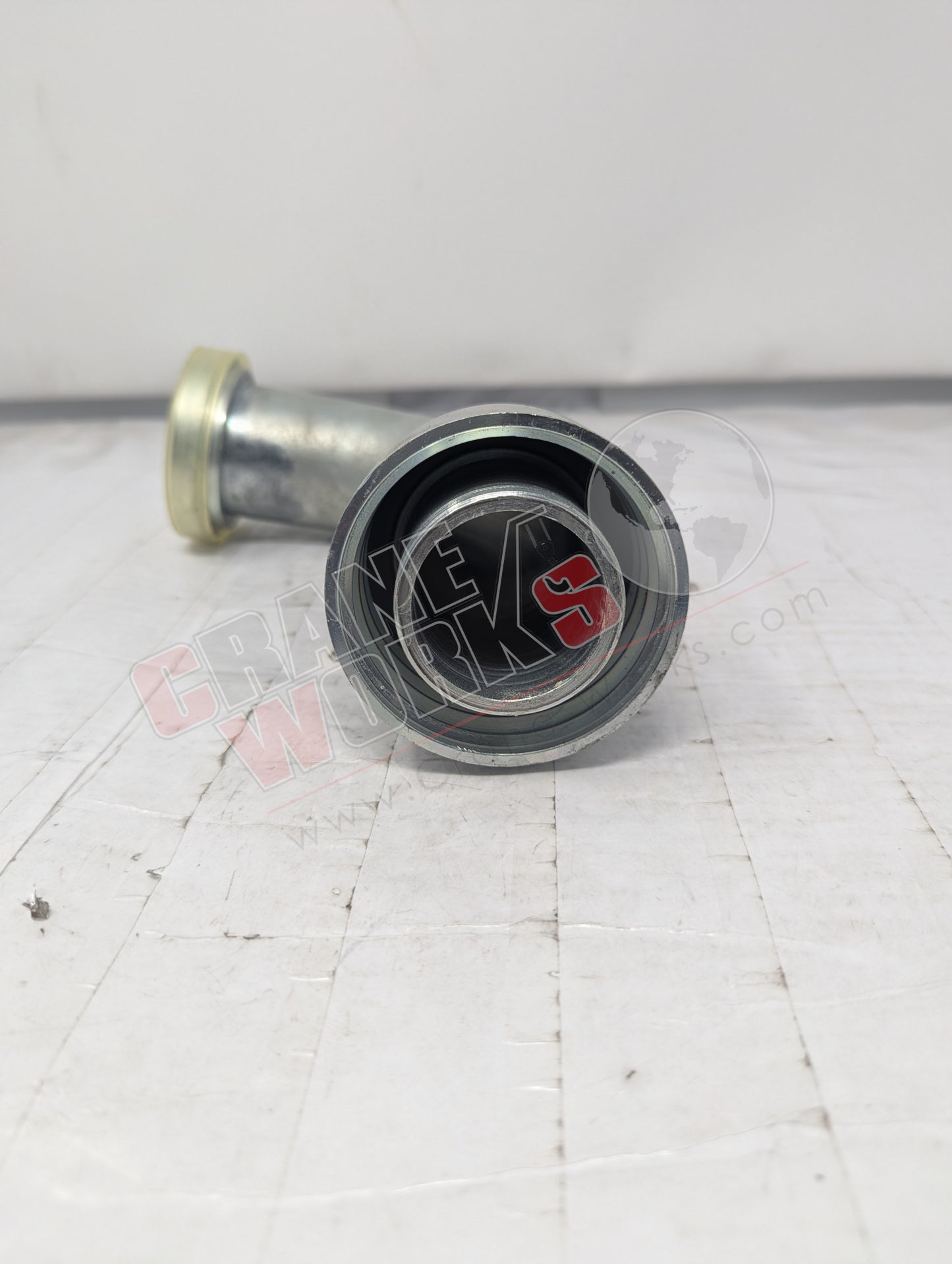 Picture of 11943-32-32, a  New Sae Cd 61 Flg 90D Elbow 2" Flg X 2" Hos, angle 2.