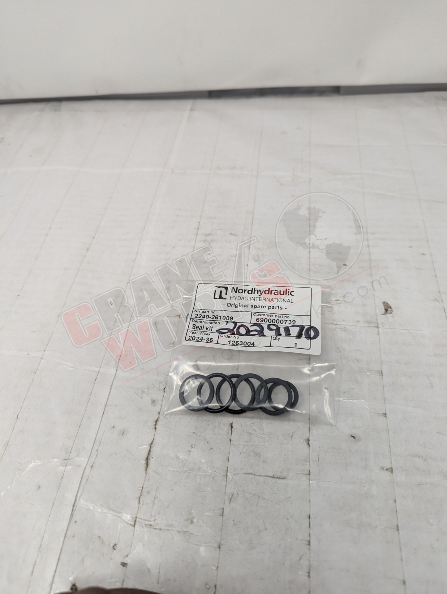 Picture of 2029170, a  New Seal Kit, angle 2.