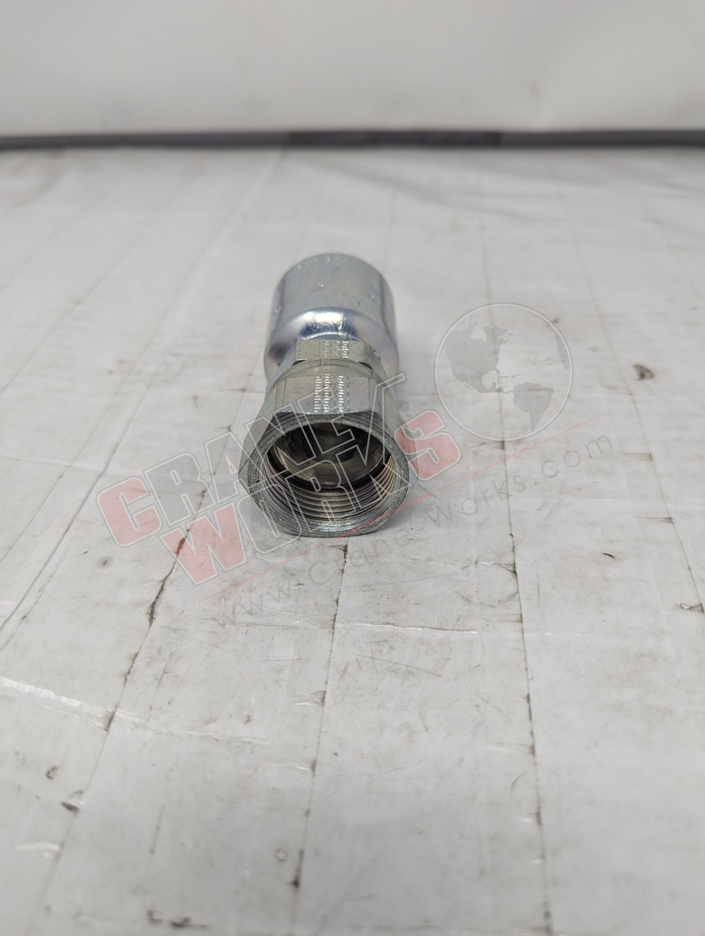 Picture of Kp81317, a  New Parkrimp  Fm Jic Svl 1 Tube X 3/4 Hose, angle 2.