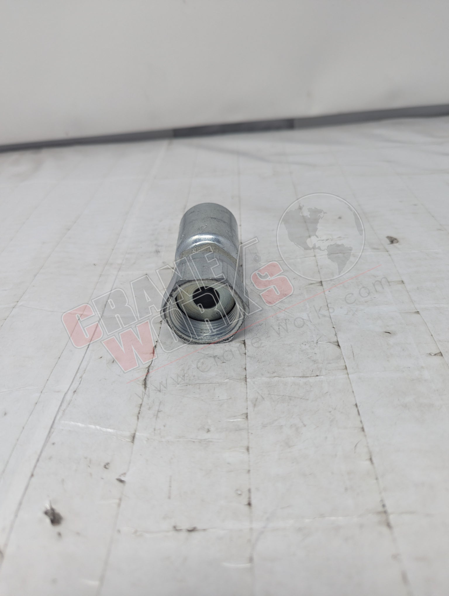 Picture of Pp-00127, a  New Park 43 Ser, Fem Seal-Lok Swiv, -12-10, angle 2.