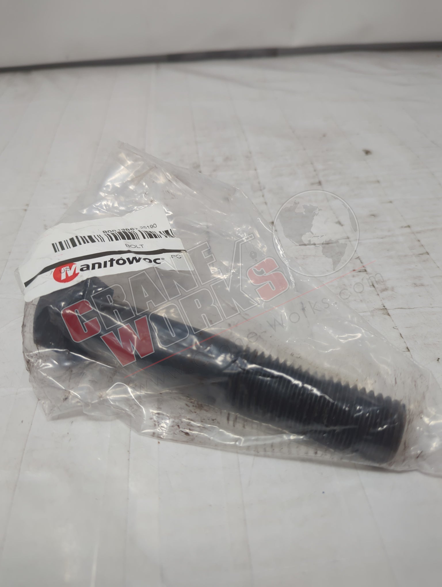 Picture of 80018867, a  New Cap Screw, M24X130-12.9, angle 3.