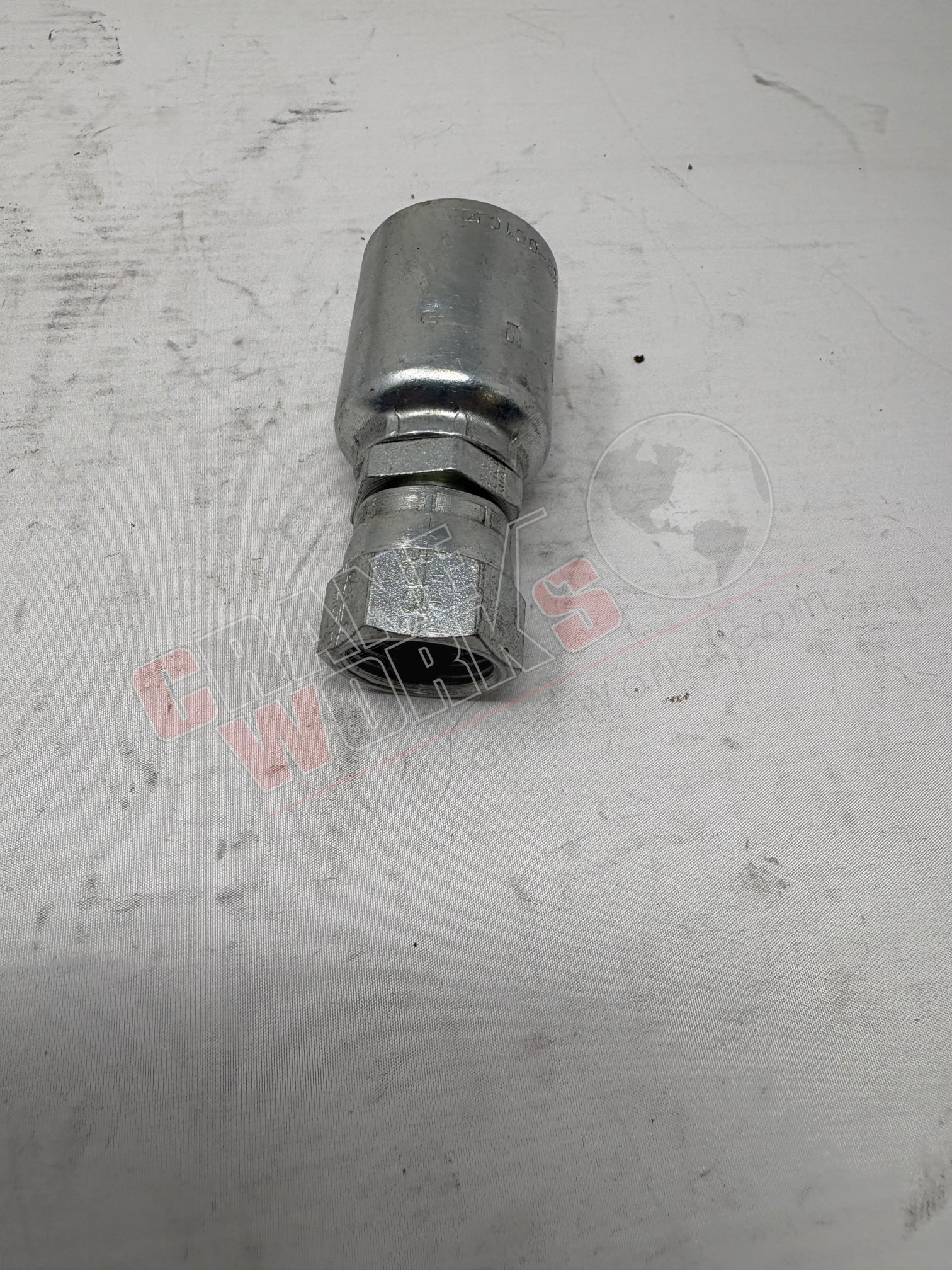 Picture of 10643-10-10, a  New -10Fj X -10 Hose, angle 2.