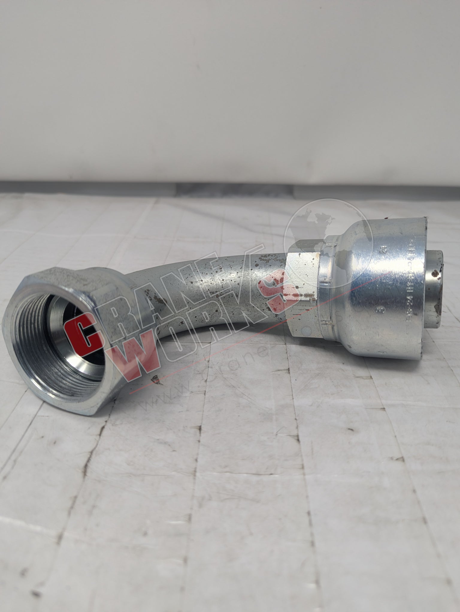 Picture of 13943-24-24, a  New 1-1/2Hse X1-1/2" Tb Feml Jicswvl90Dg El, angle 2.