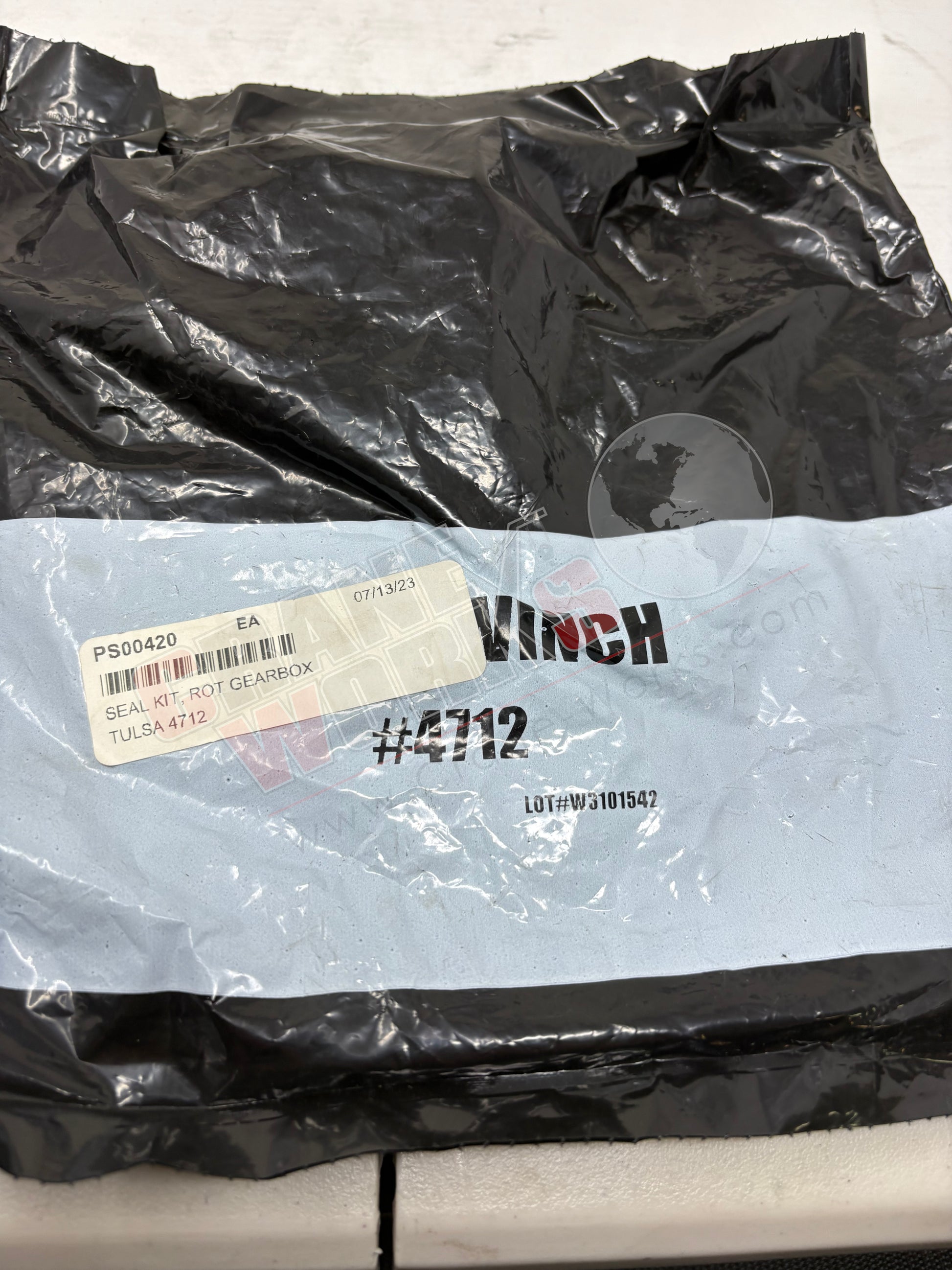 Picture of Ps00420, a  New Seal Kit, angle 2.