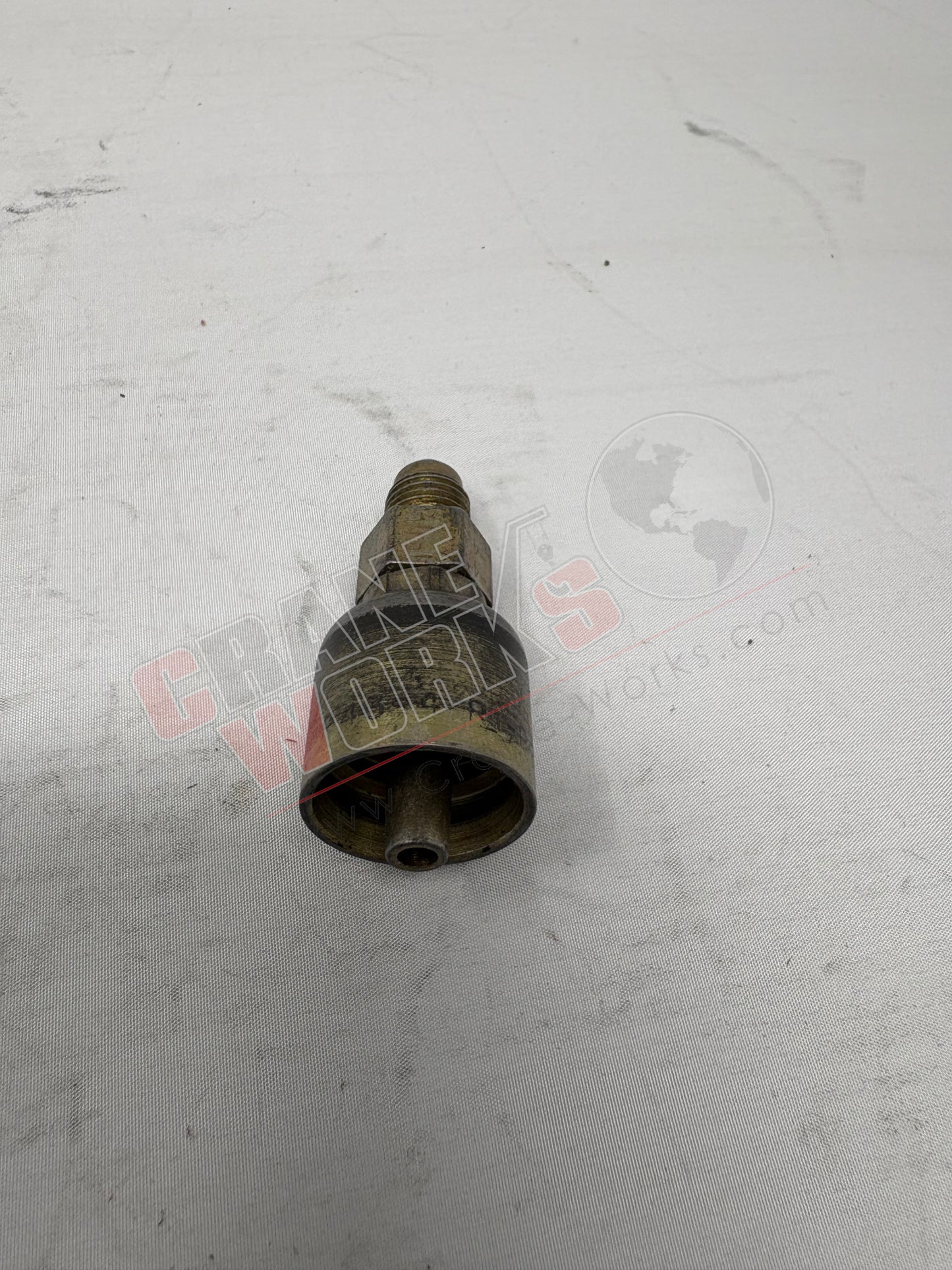 Picture of 10343-04-04, a  New Crimp Fitting, angle 2.