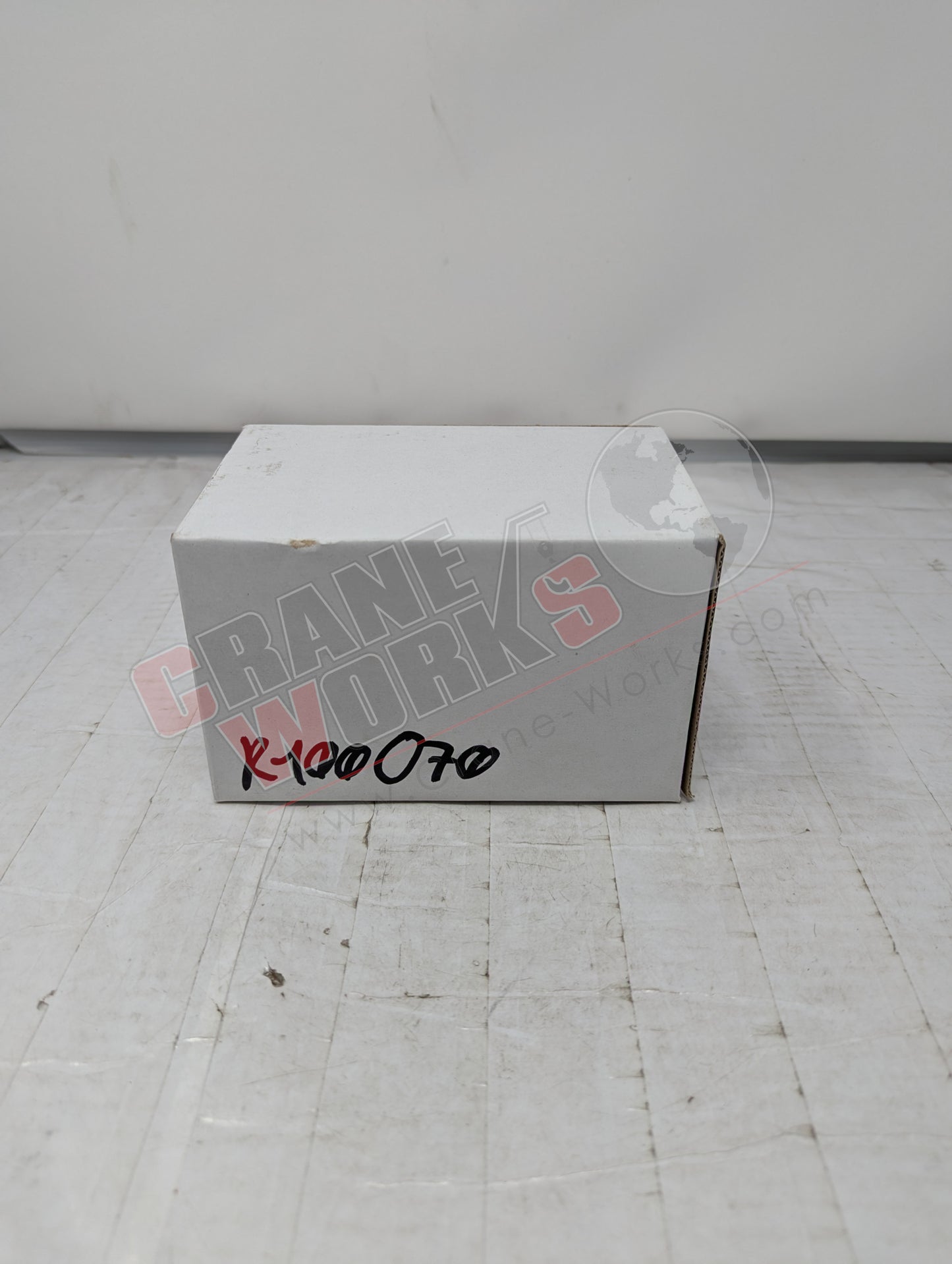 Picture of 94748271712, a  New Filter Element, Hyd High Press, angle 2.