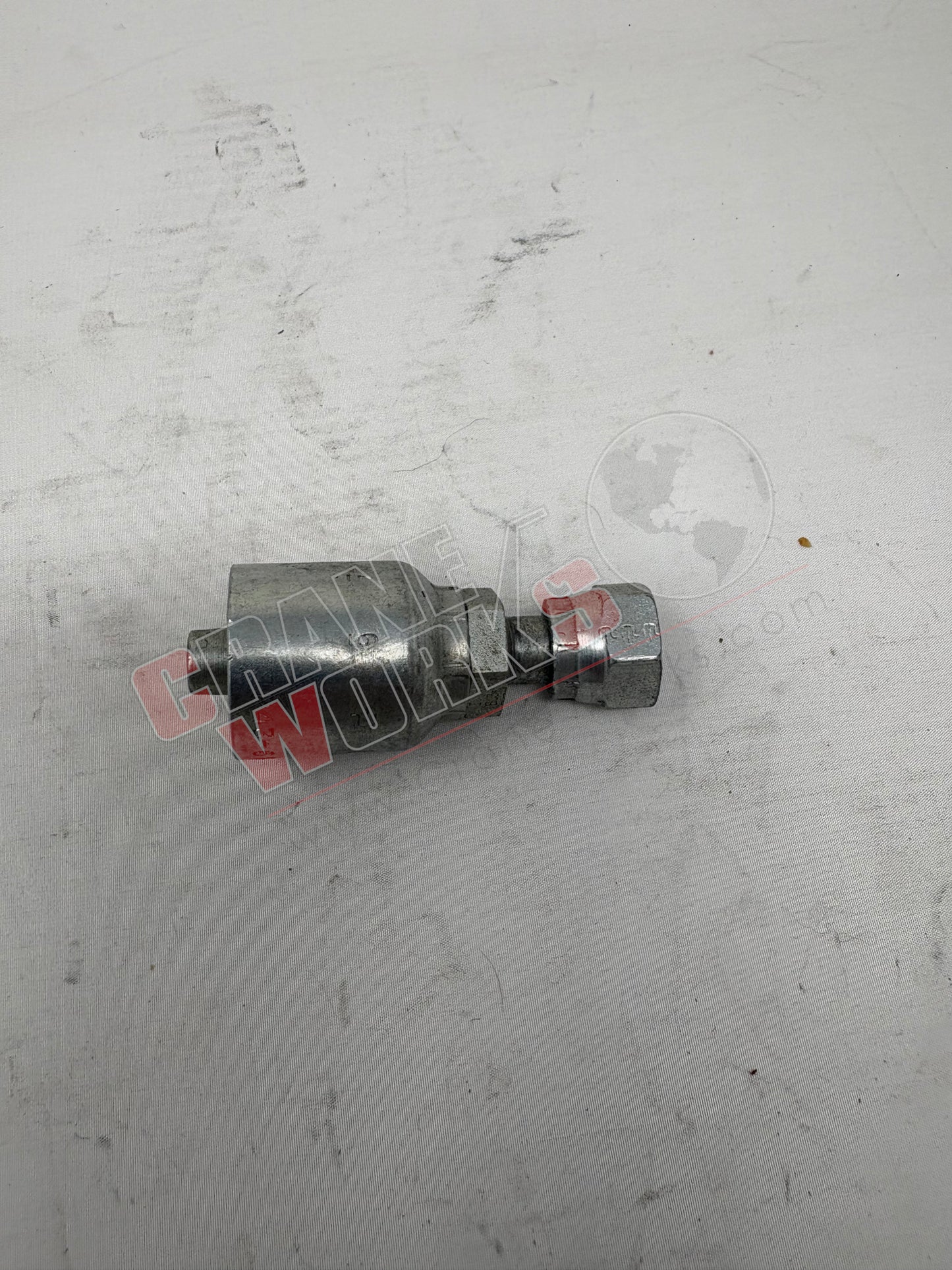 Picture of 1Js43-04-06, a  New Fitting, angle 3.