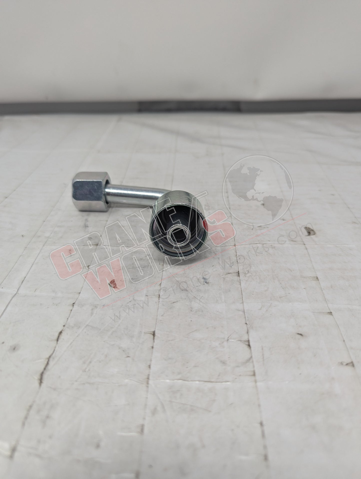Picture of 1J143-8-8, a  New 1/2"T X 1/2" H  Fml Sl-Lk Swl 90D El Ln, angle 3.