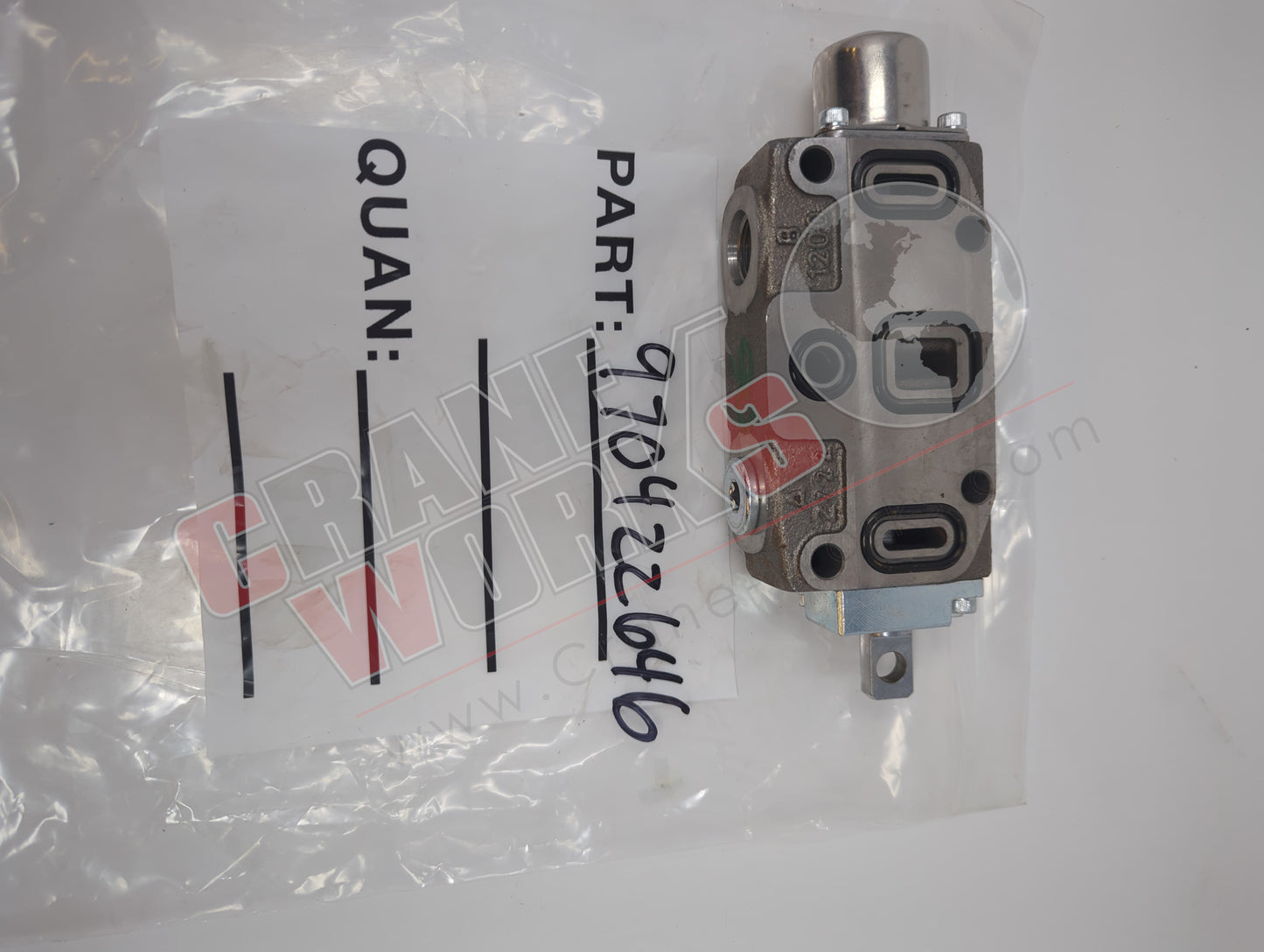 Picture of 970422646, a  New Hydraulic Valve 1 Spool Valve Section Selector Det.