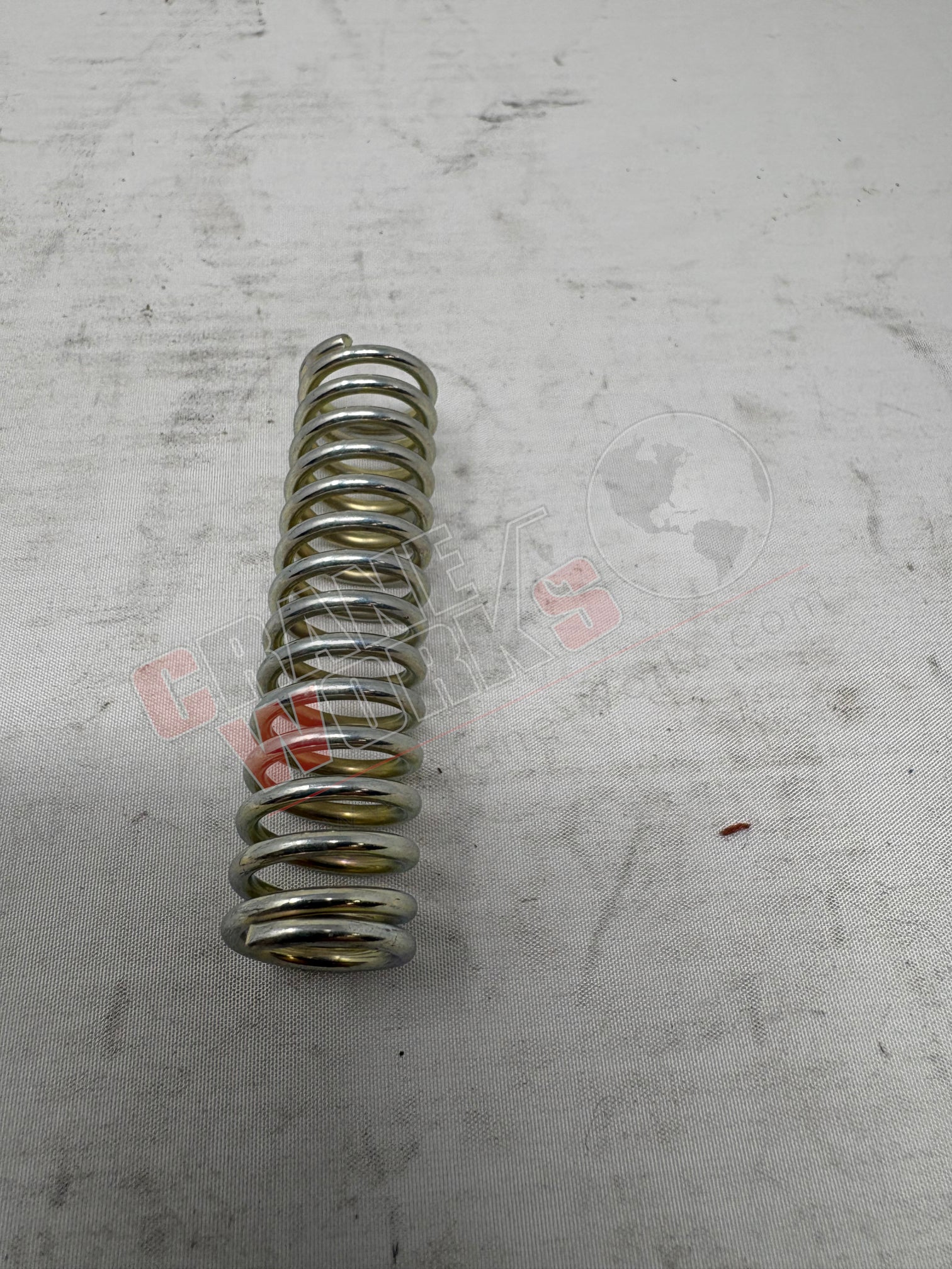 Picture of 70146096, a  New Spring 5/8 X2.5X14Ga, angle 2.