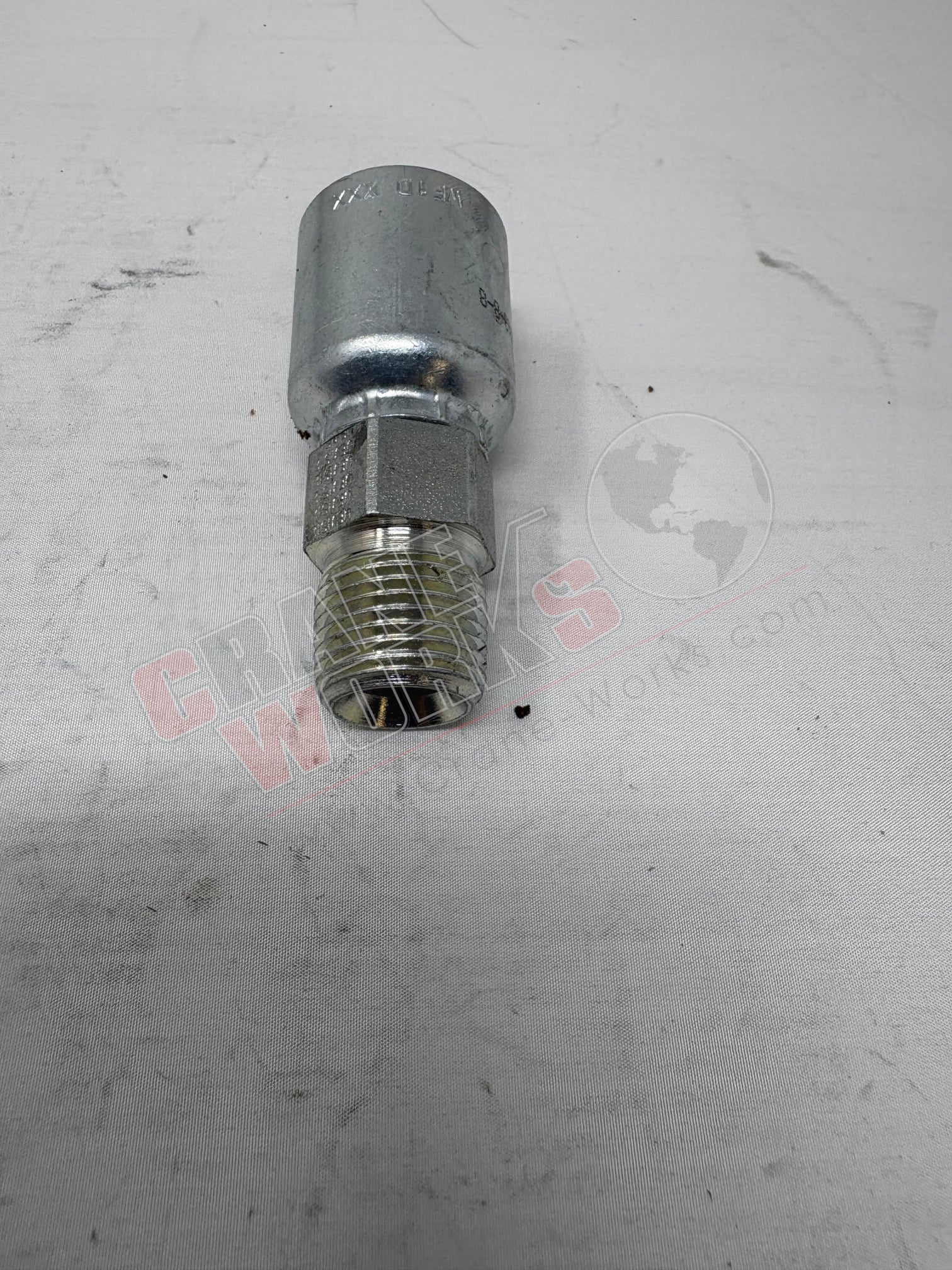 Picture of 10143-08-08, a  New -8Mp X -8Hose, angle 2.