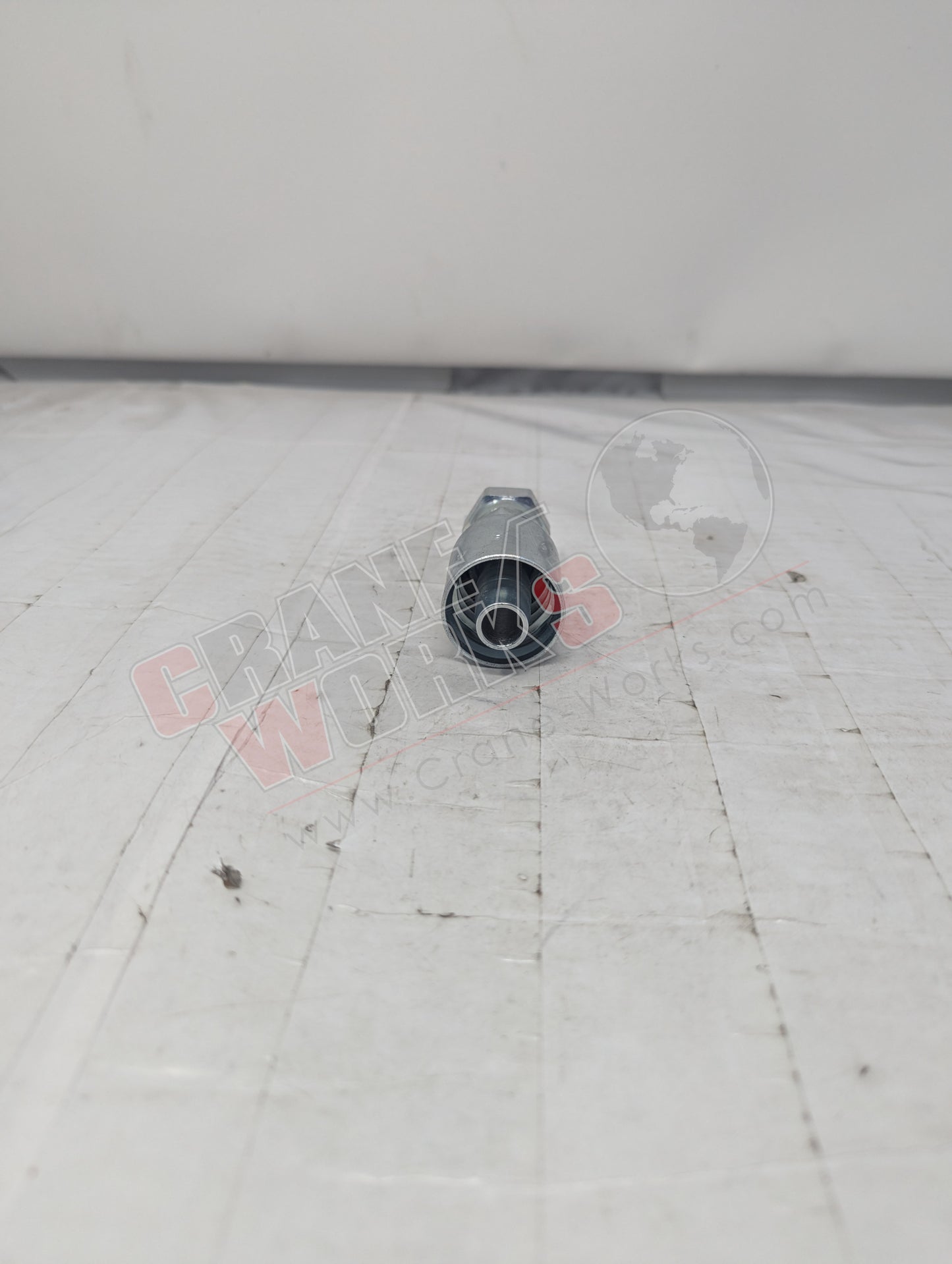 Picture of Ph10677-10-10C, a  New -10Fj X -10 Hose Straight, angle 3.