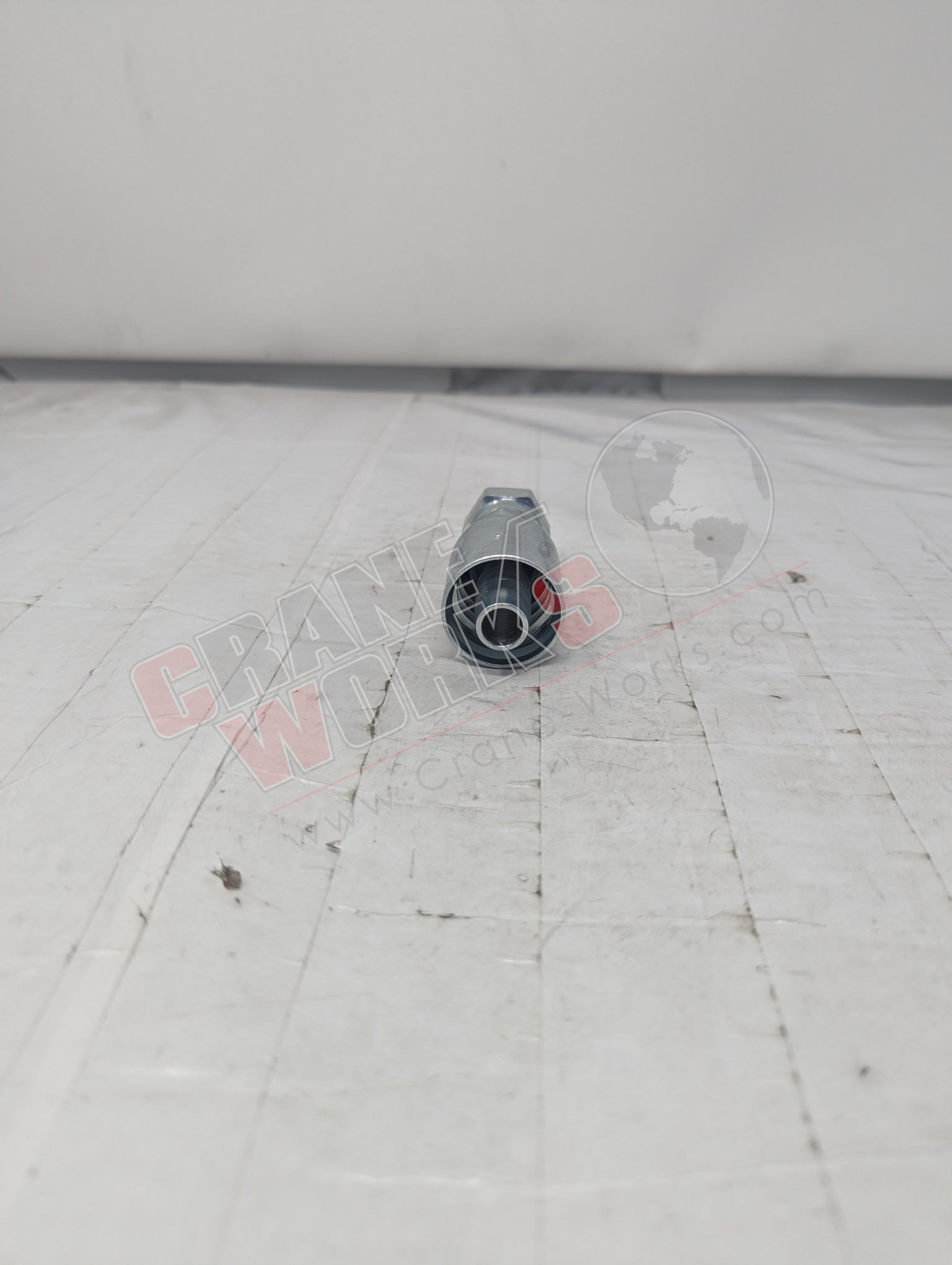 Picture of Ph10677-10-10C, a  New -10Fj X -10 Hose Straight, angle 3.