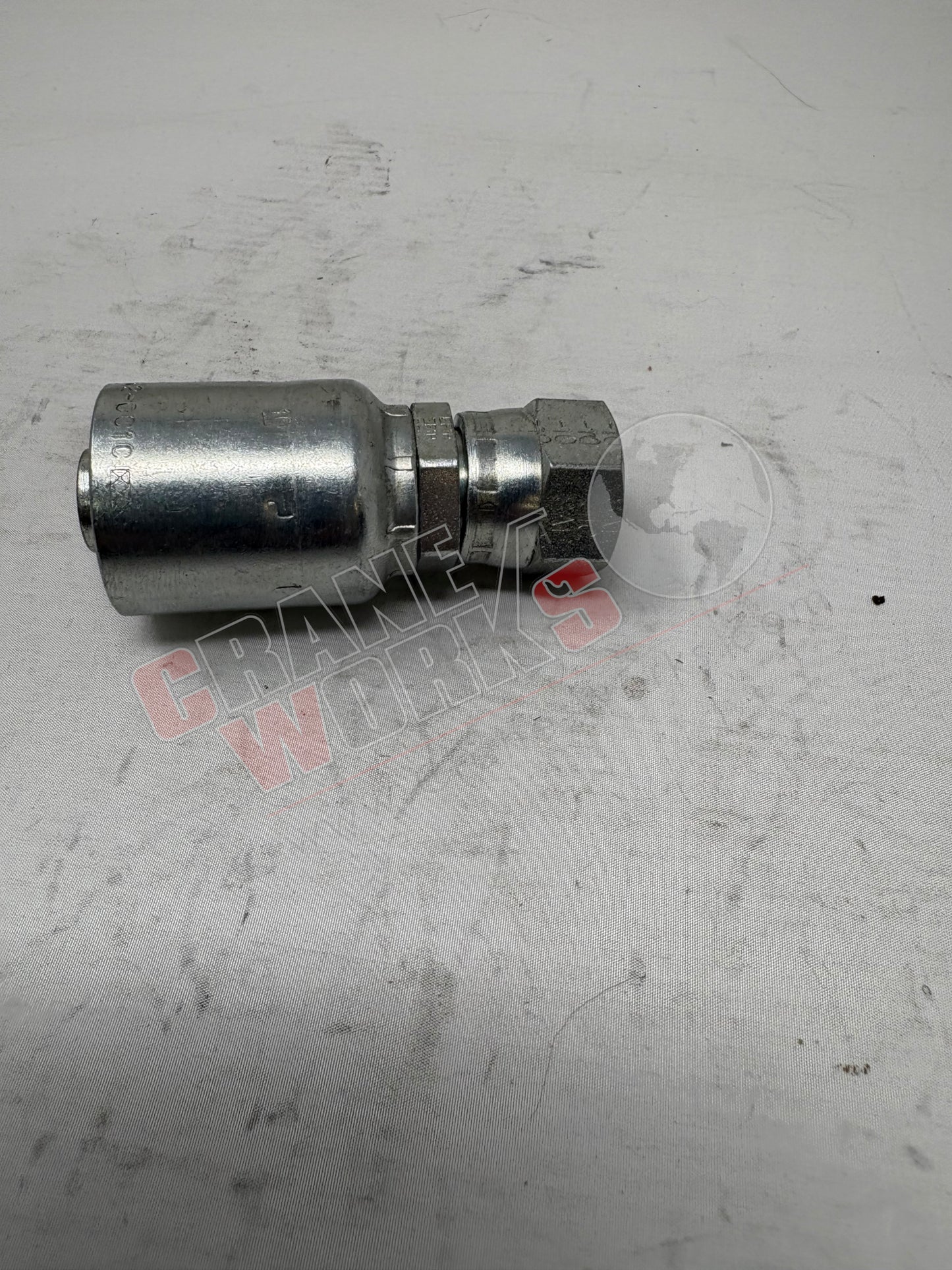 Picture of 10643-10-10, a  New -10Fj X -10 Hose, angle 3.