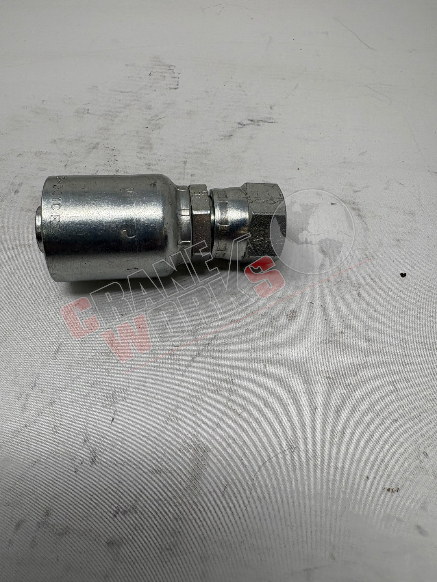 Picture of 10643-10-10, a  New -10Fj X -10 Hose, angle 3.