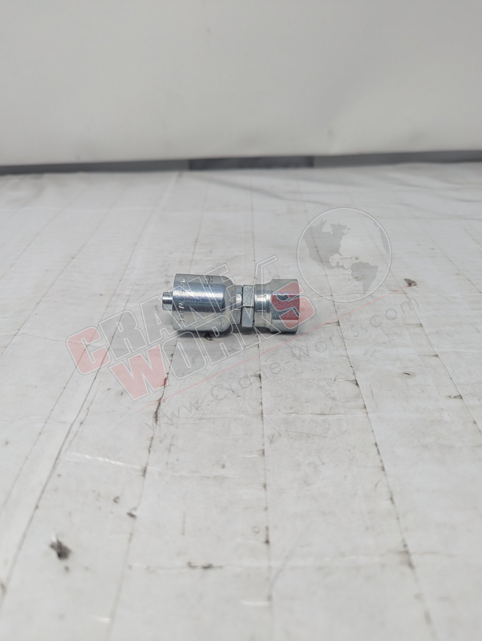 Picture of Kp80003, a  New 1/2" Tube X 3/8" Hose, Fem Seal Lok Swivel, angle 4.
