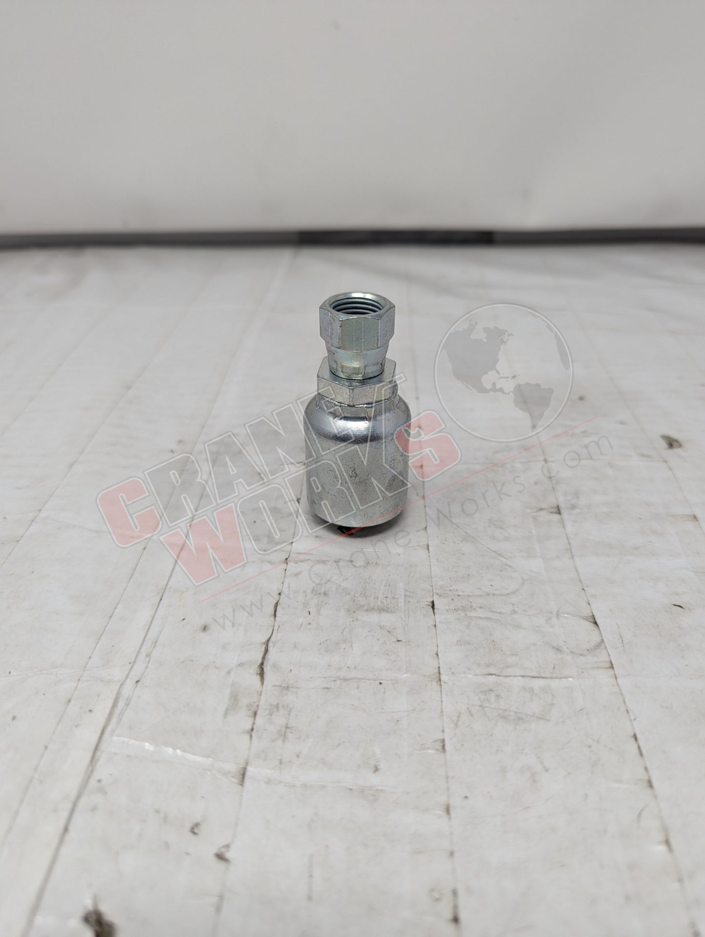 Picture of 10643-6-8, a  New Parkrimp 43  Fm Jic Swvl 3/8" X 1/2", angle 3.