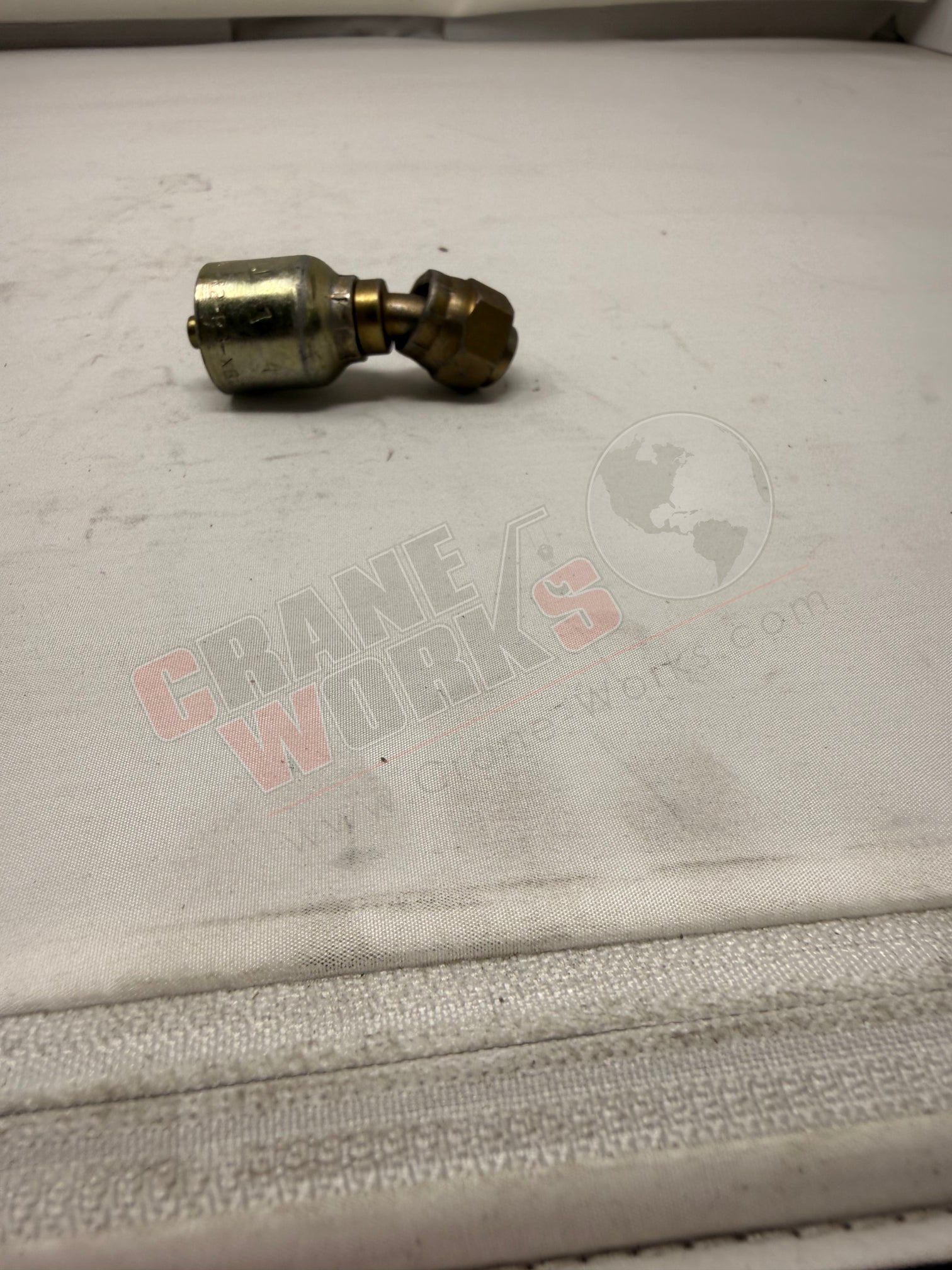 Picture of 1J743-04-04, a  New -04Fff X -04Hose 45 Deg, angle 3.