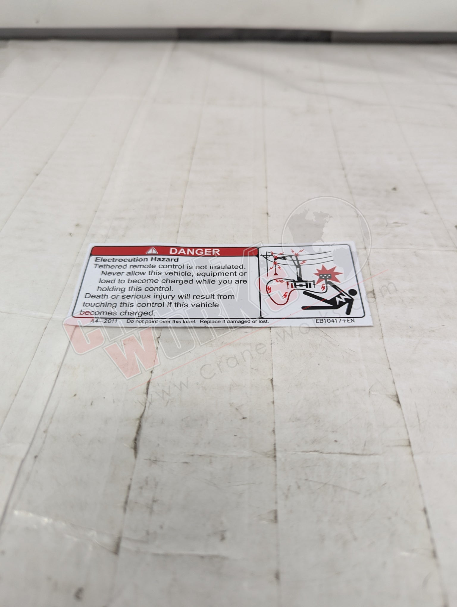 Picture of Eb10417+En, a  New Decal,A04 Tethered Remote, angle 2.