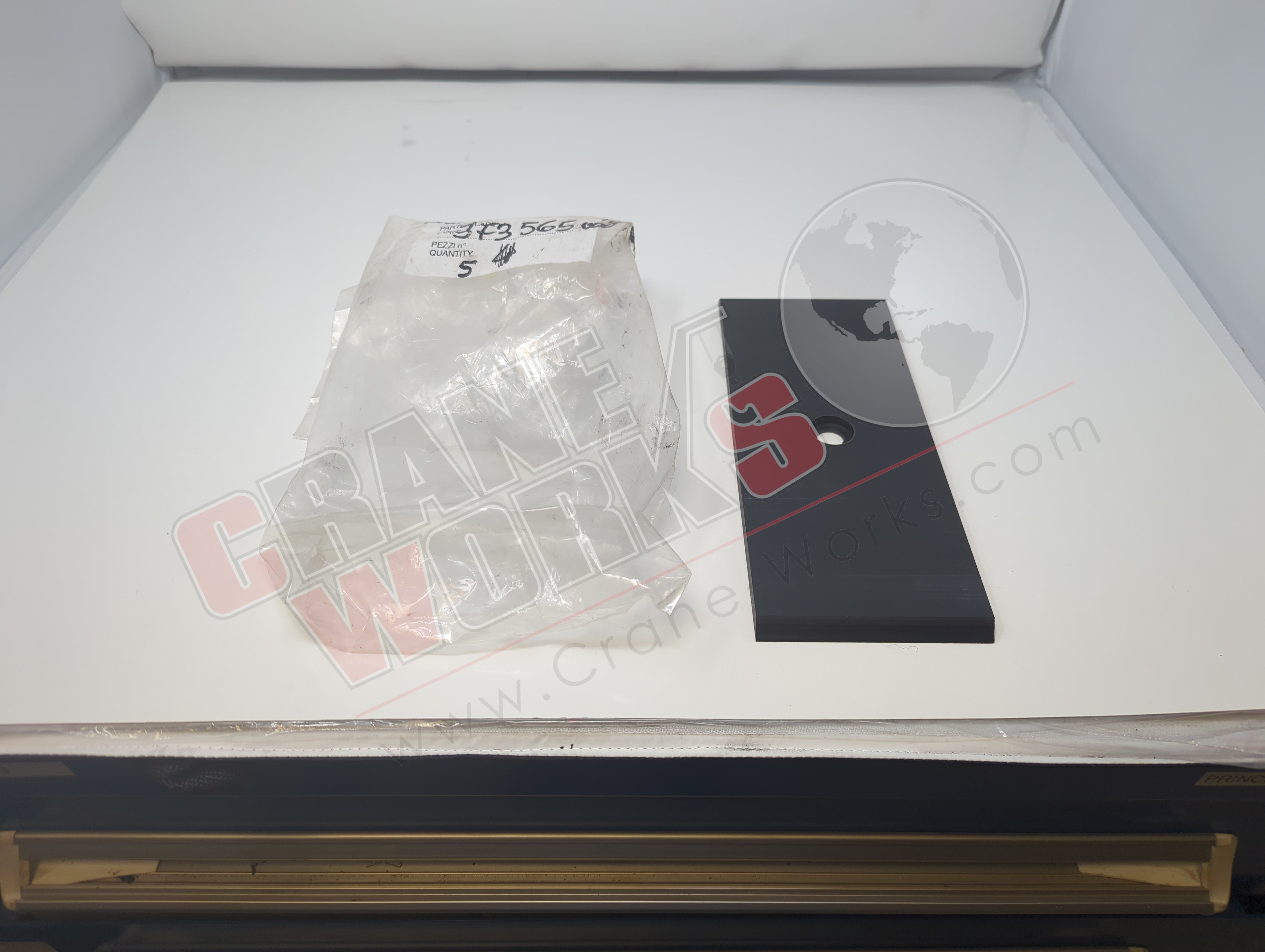 373565000 | New Sliding Block – CraneWorks