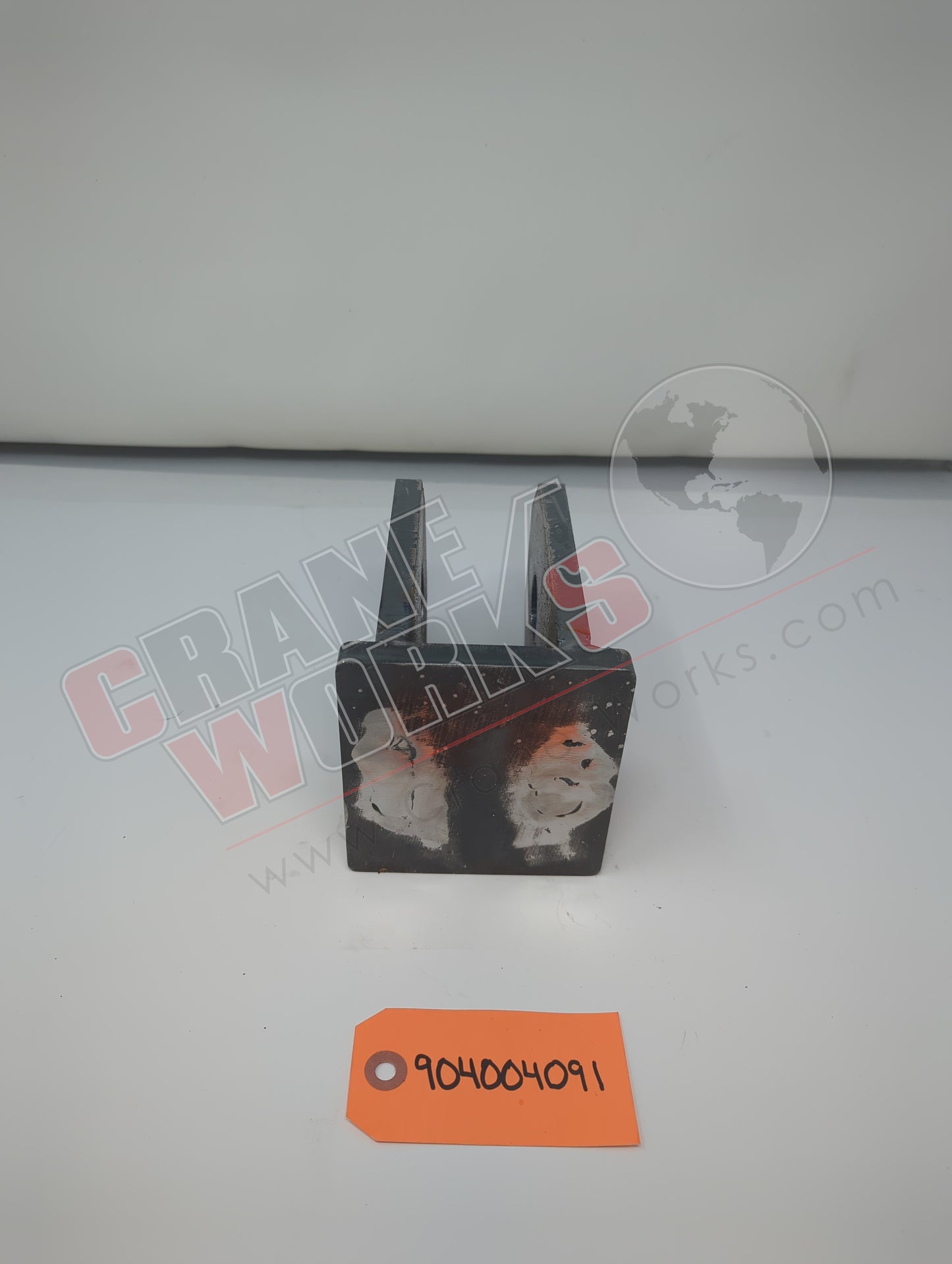 904004091 | New Chain Brackets