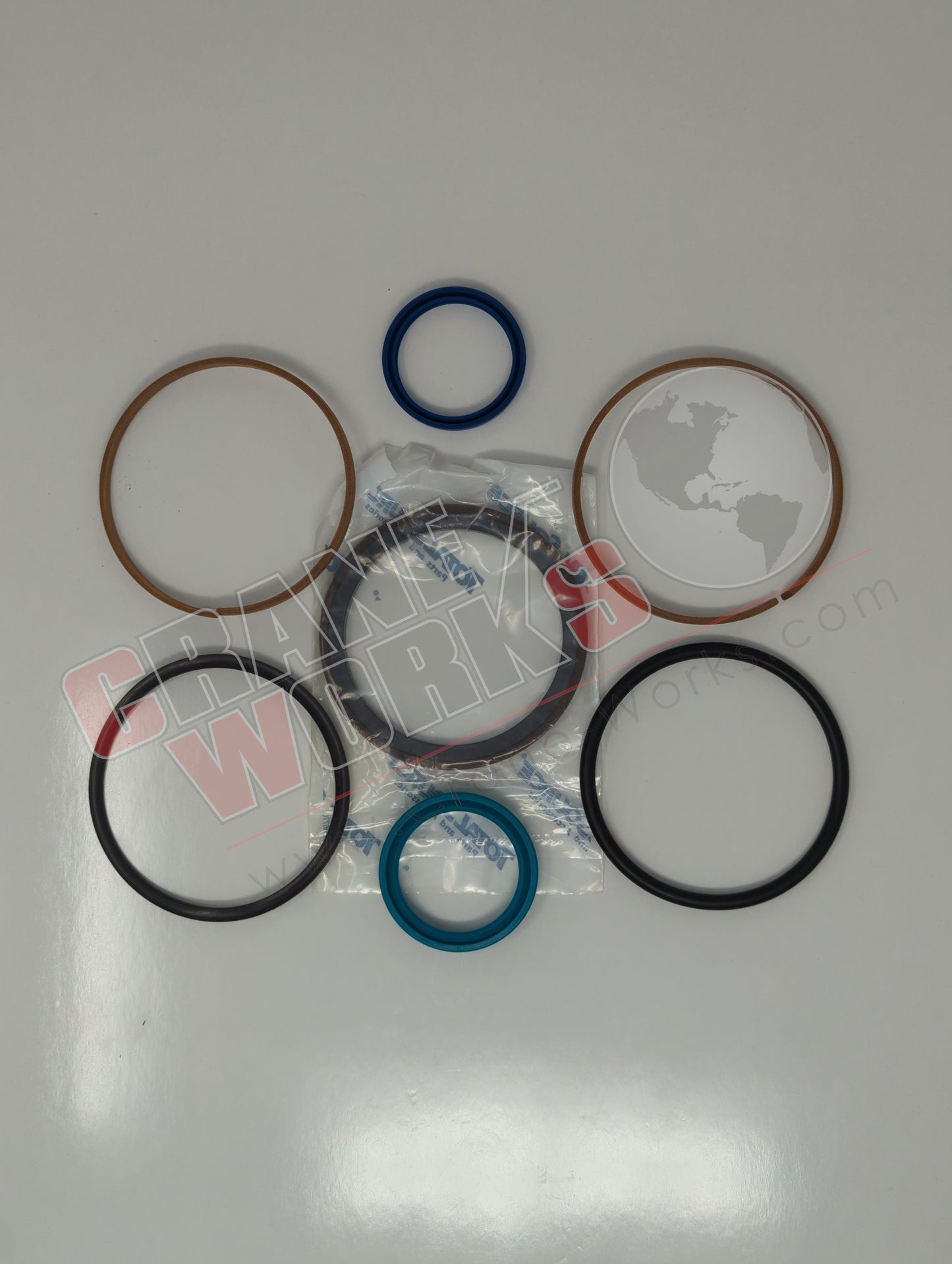94404-02028 | New Tilt Cyl Seal Kit