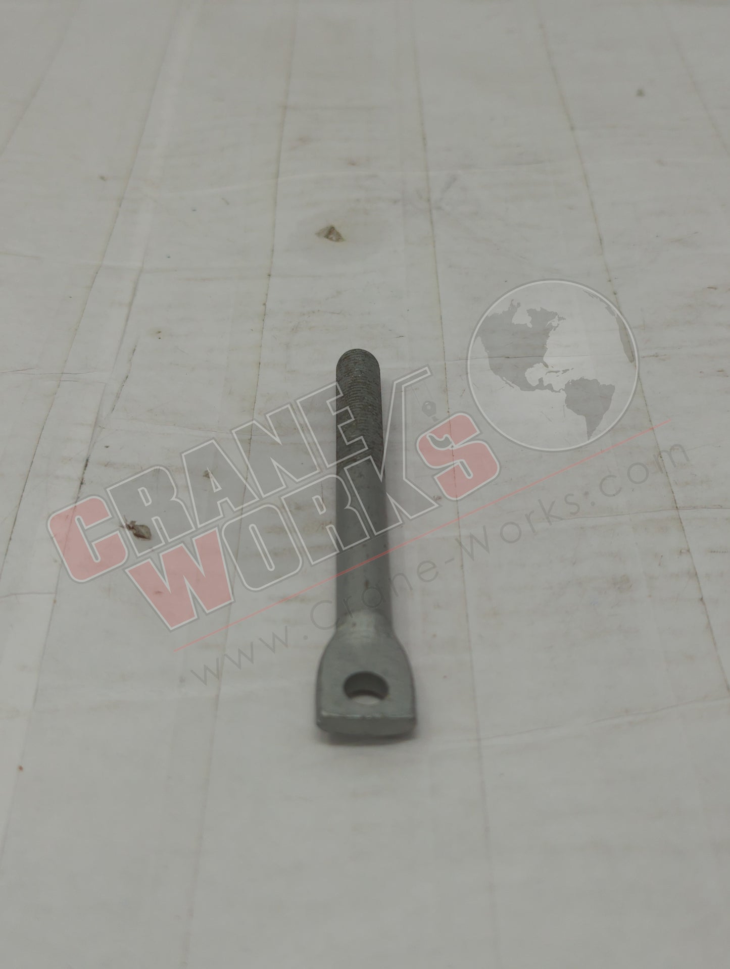 864498 | New Spade Bolt