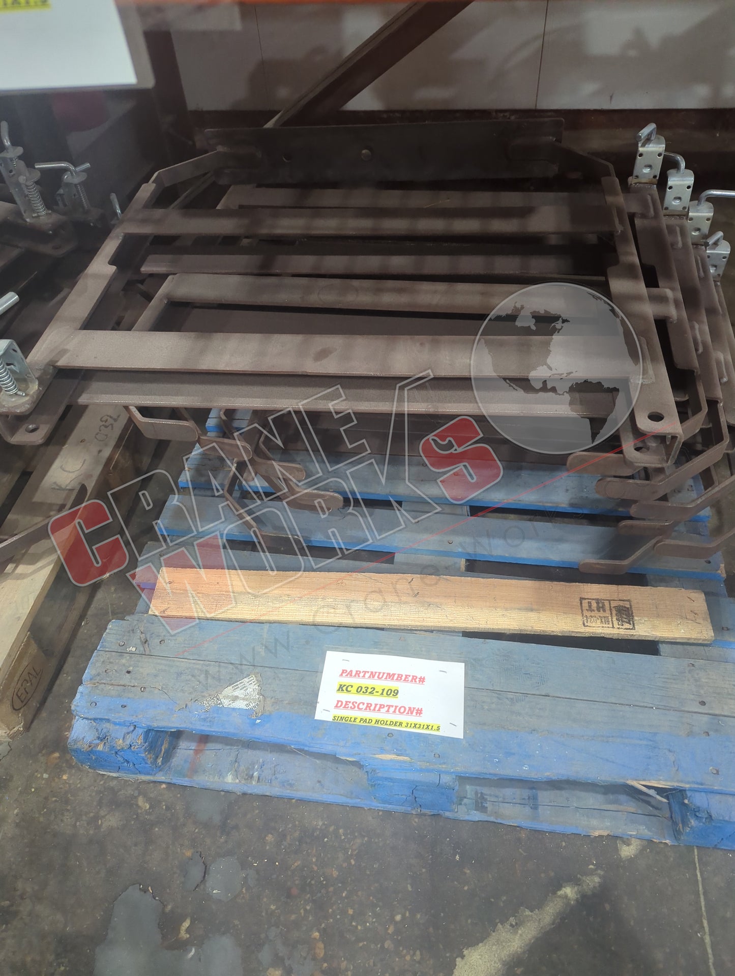 KC 032-109 | New Single Pad Holder 31X31X1.5