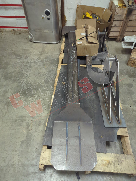 901024016 | New Truck Mount For Moffett Style Forklift