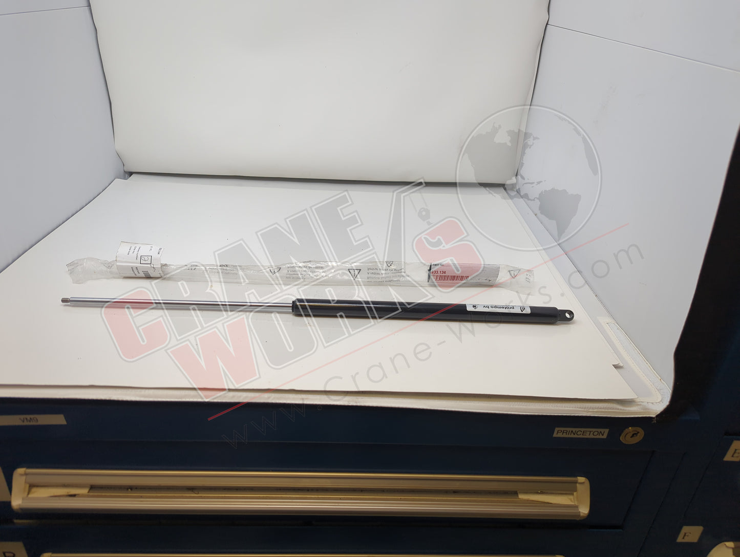 933-134 | New Hood Shock