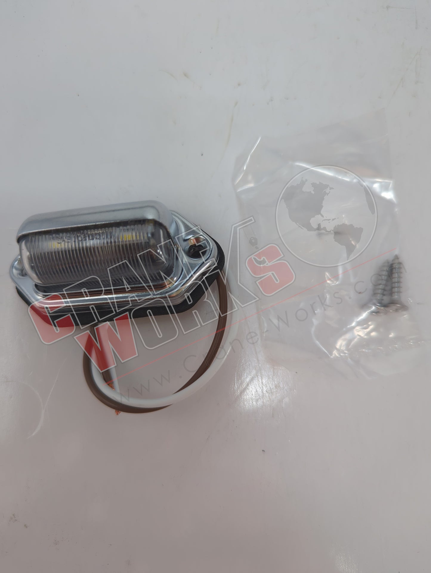 5622132 | New License Plate Light, Led