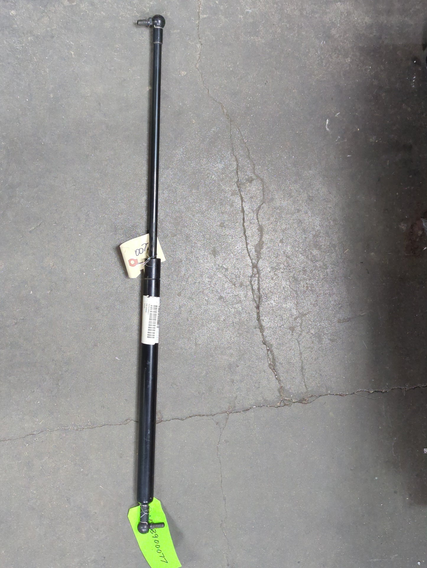 1653900077 | New Gas Spring