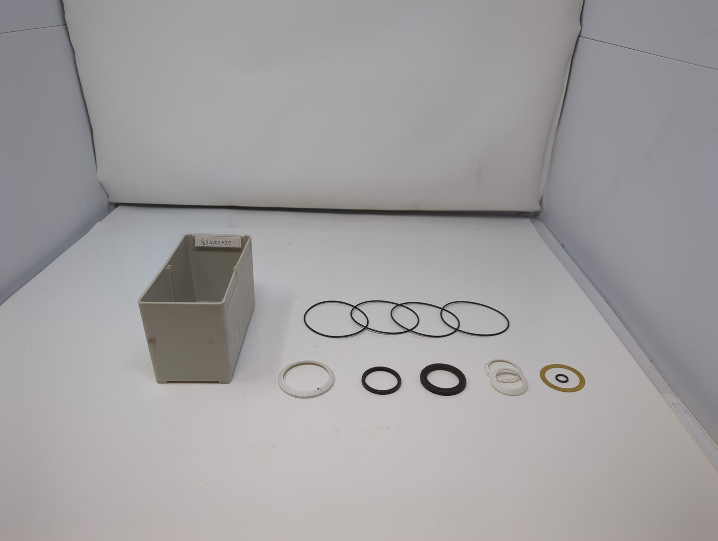 9632102439 | New Seal Kit, Winch Motor