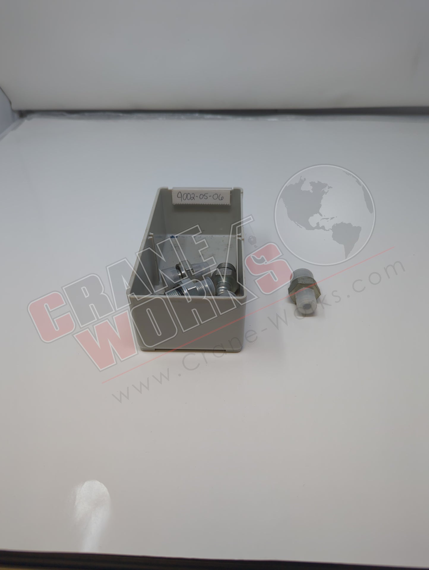 9002-05-06 | New Fitting, 5/16 Mjic X 3/8 Mbspp