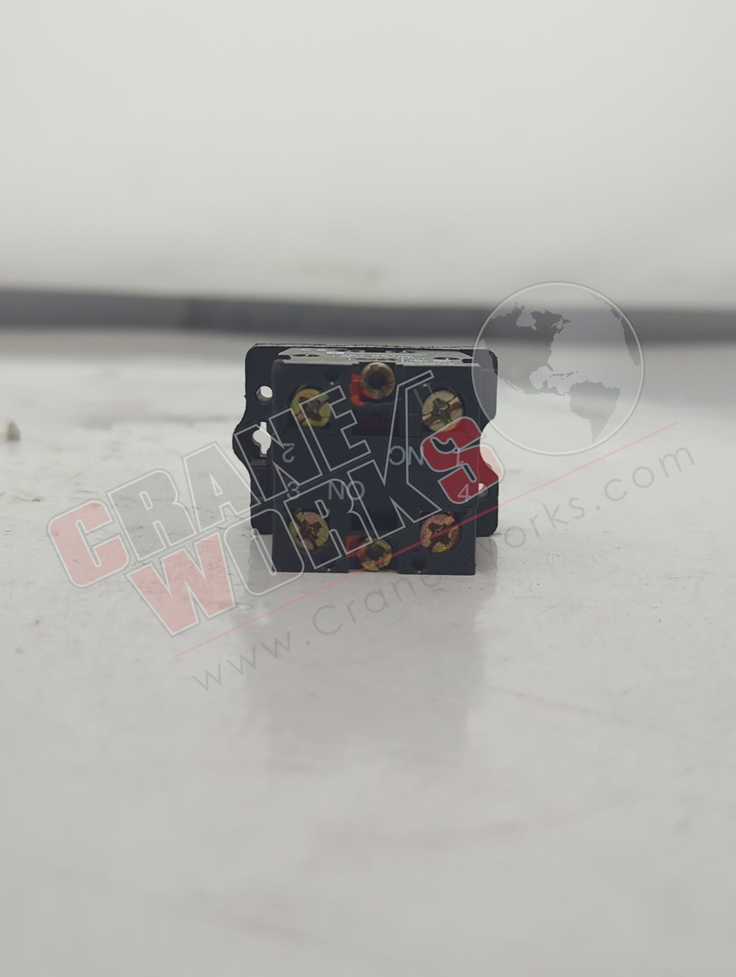 58008815 | New Contact Block