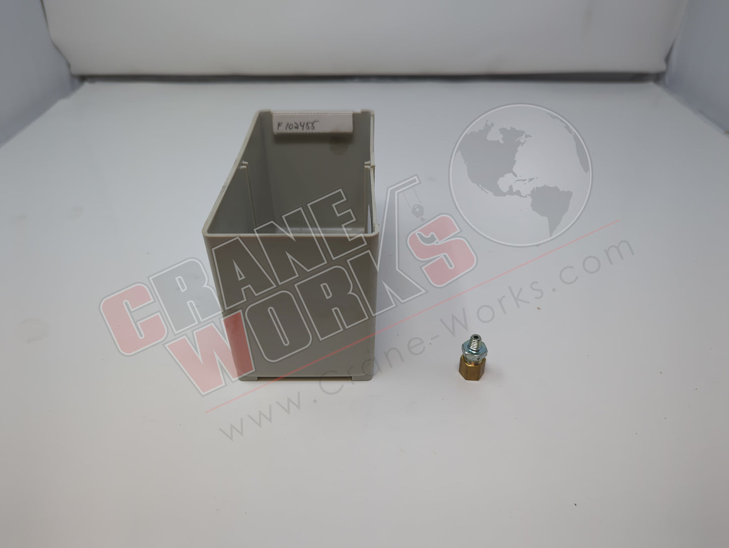 F102455 | New Straight Coupl. 3/16"-M6X1Con