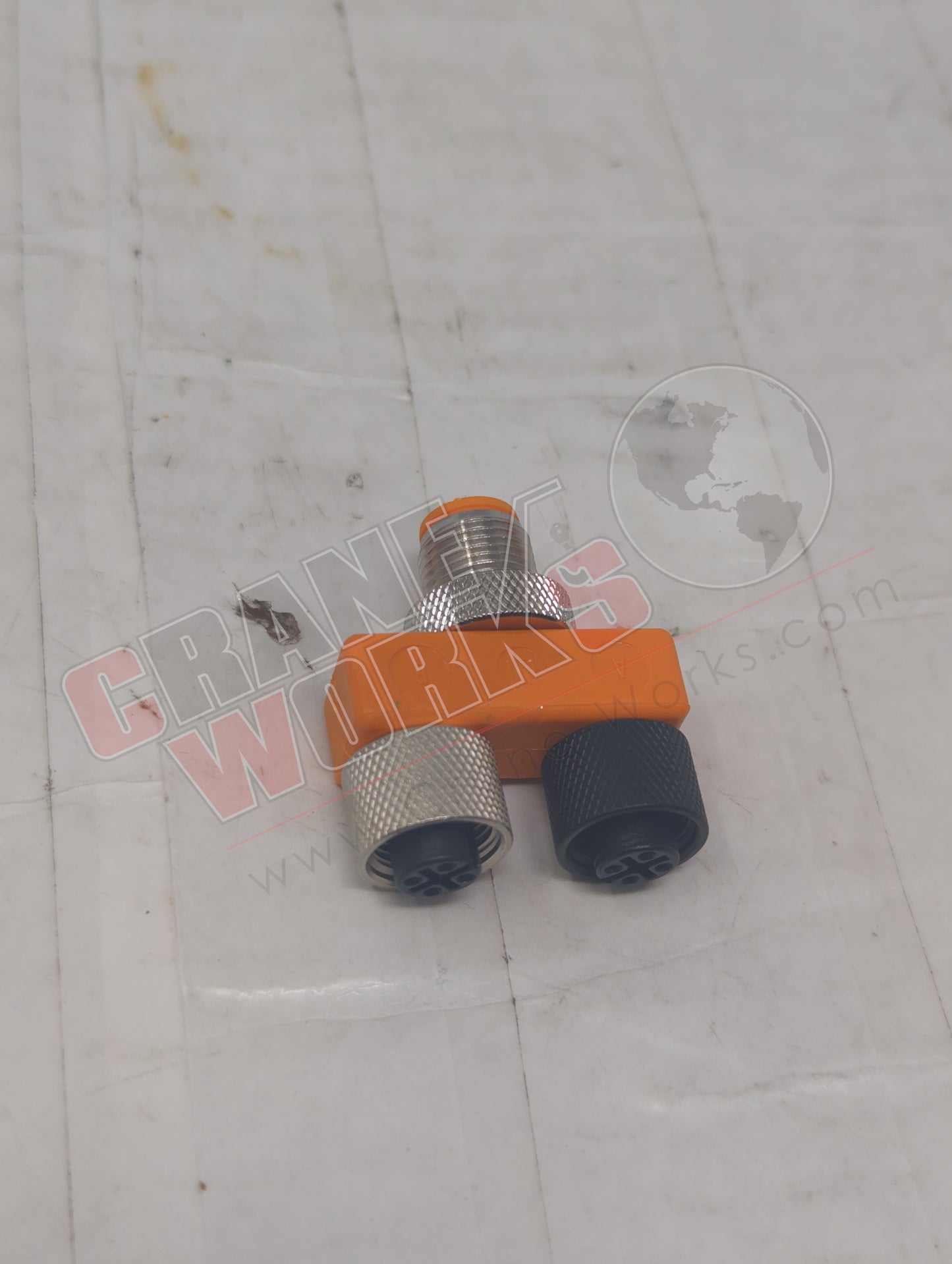 80029907 | New M12 Y Splitter