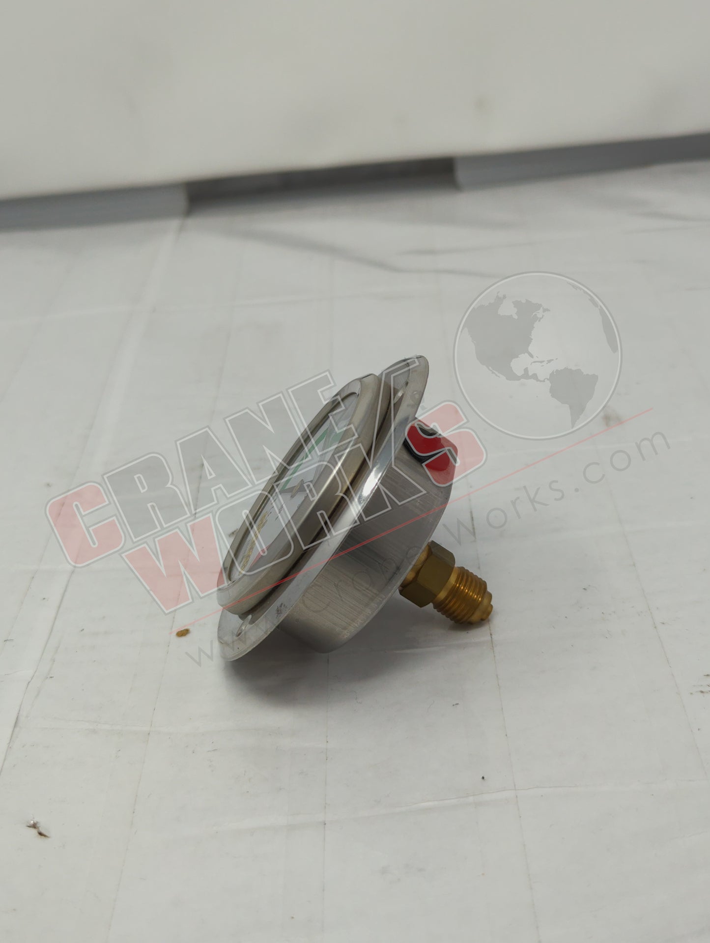 EA1604 | New Pressure Gauge