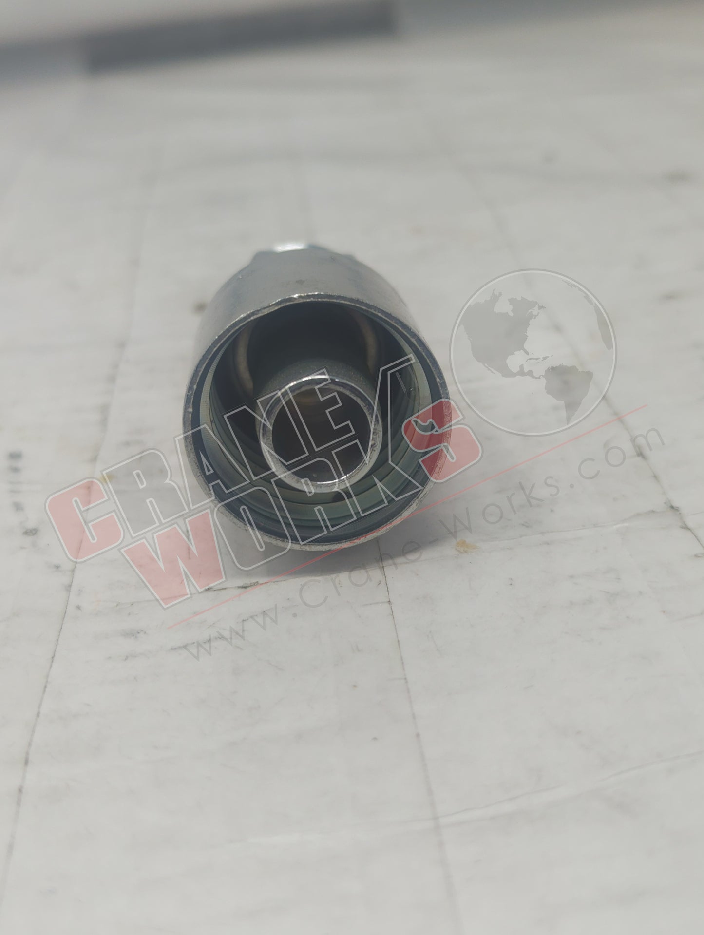 1J043-10-10 | New -10Mffo X -10 Hose Str